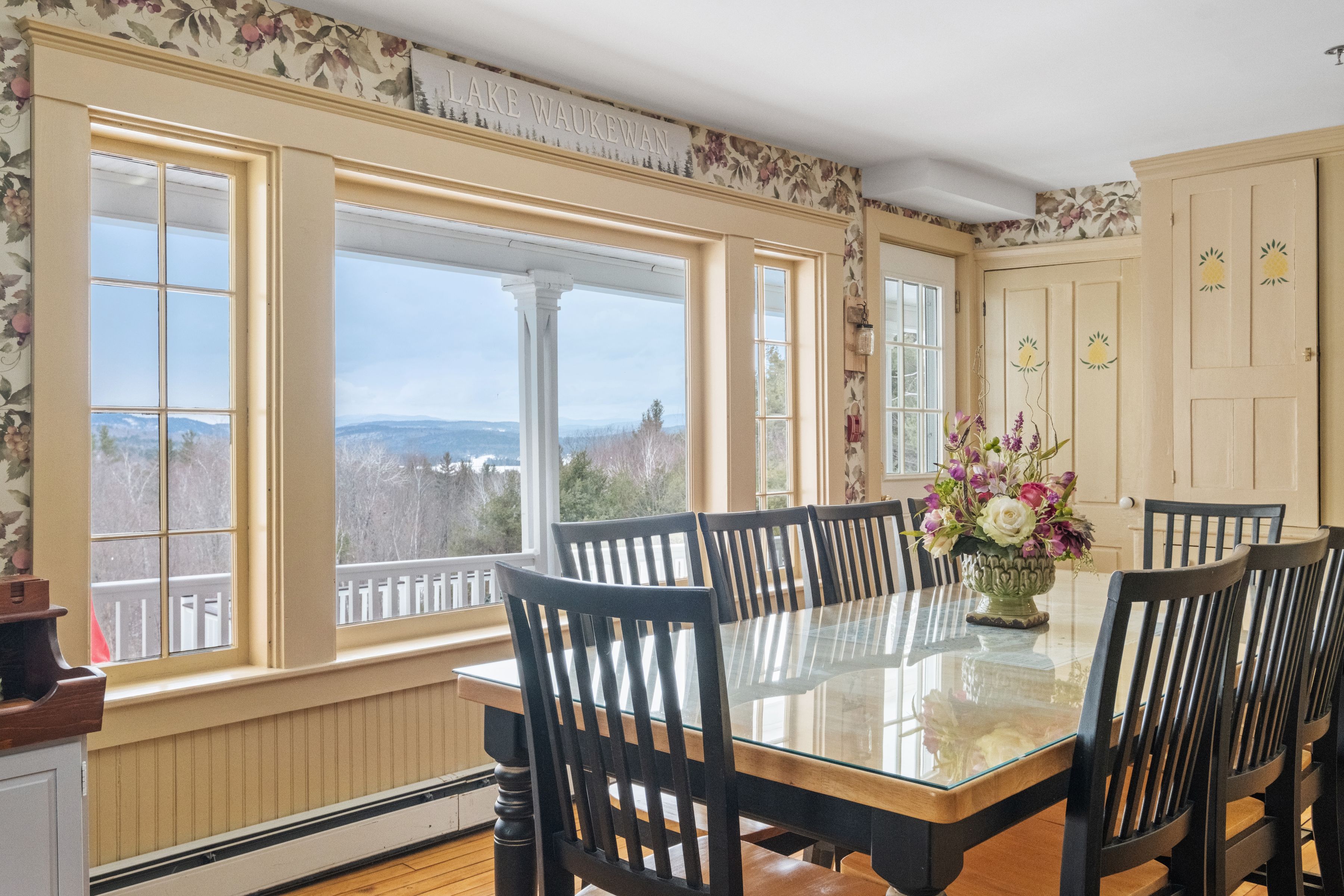 The Ballard House Inn, 53 Parade Road, Meredith, NH 03253