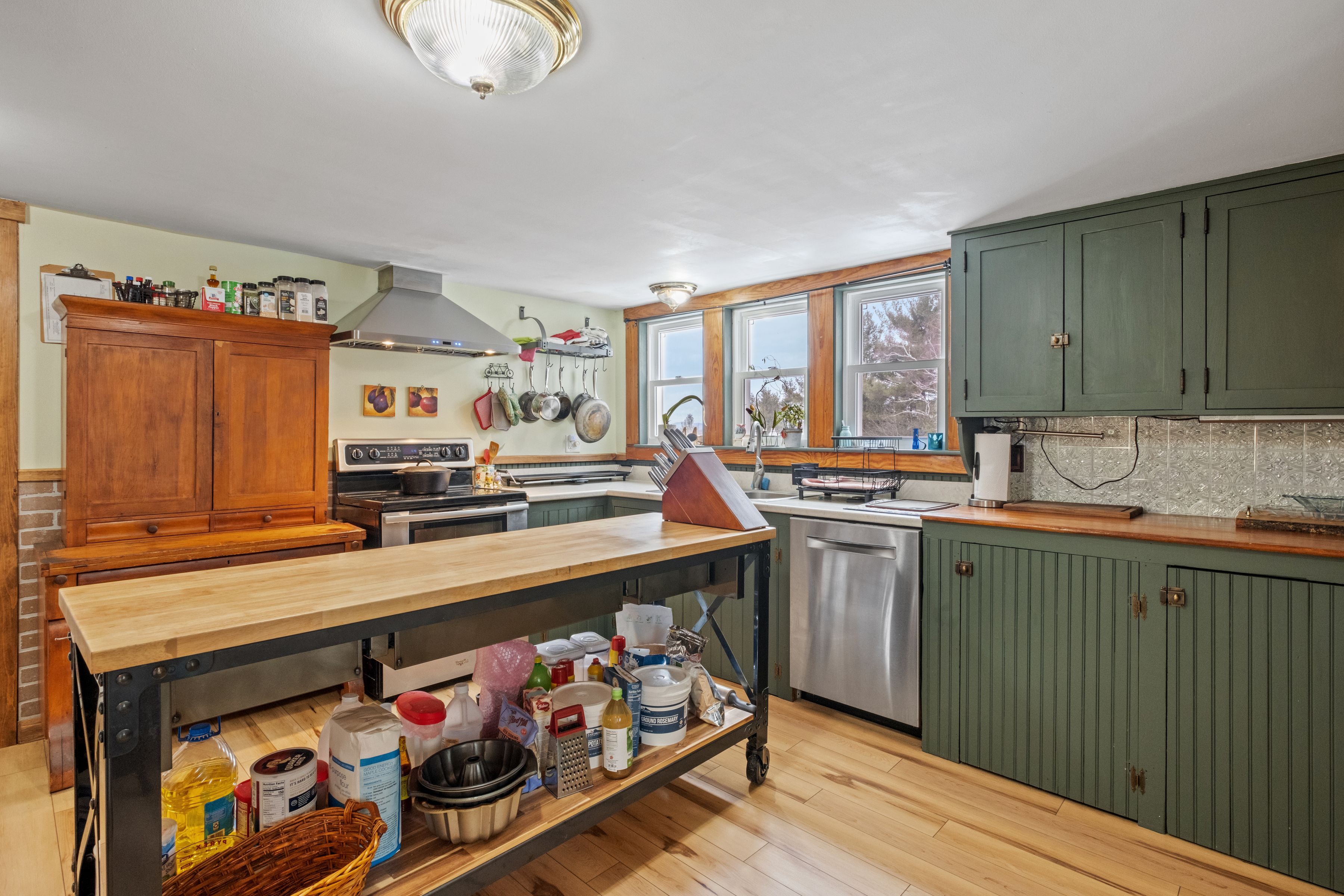 The Ballard House Inn, 53 Parade Road, Meredith, NH 03253