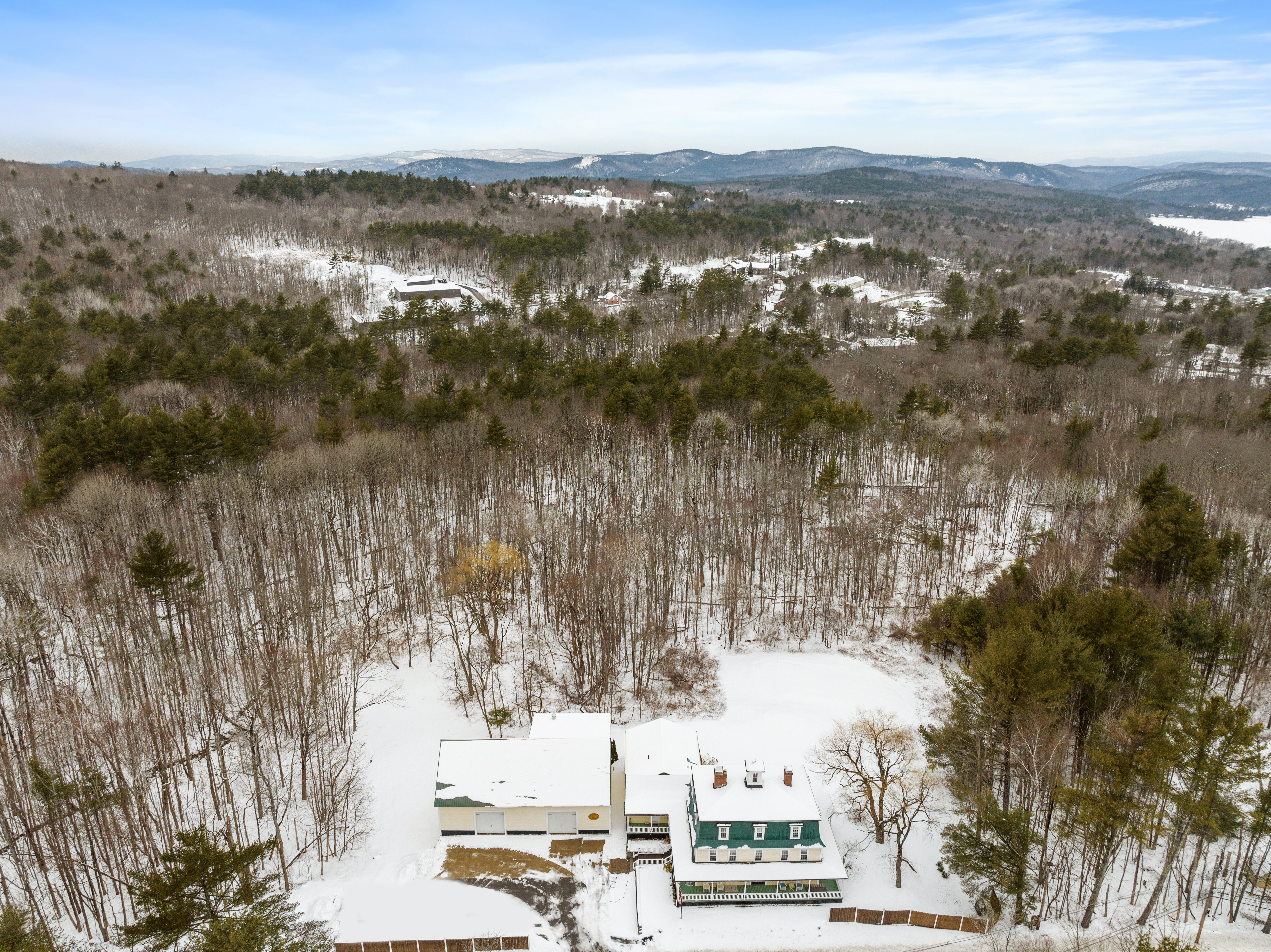 The Ballard House Inn, 53 Parade Road, Meredith, NH 03253
