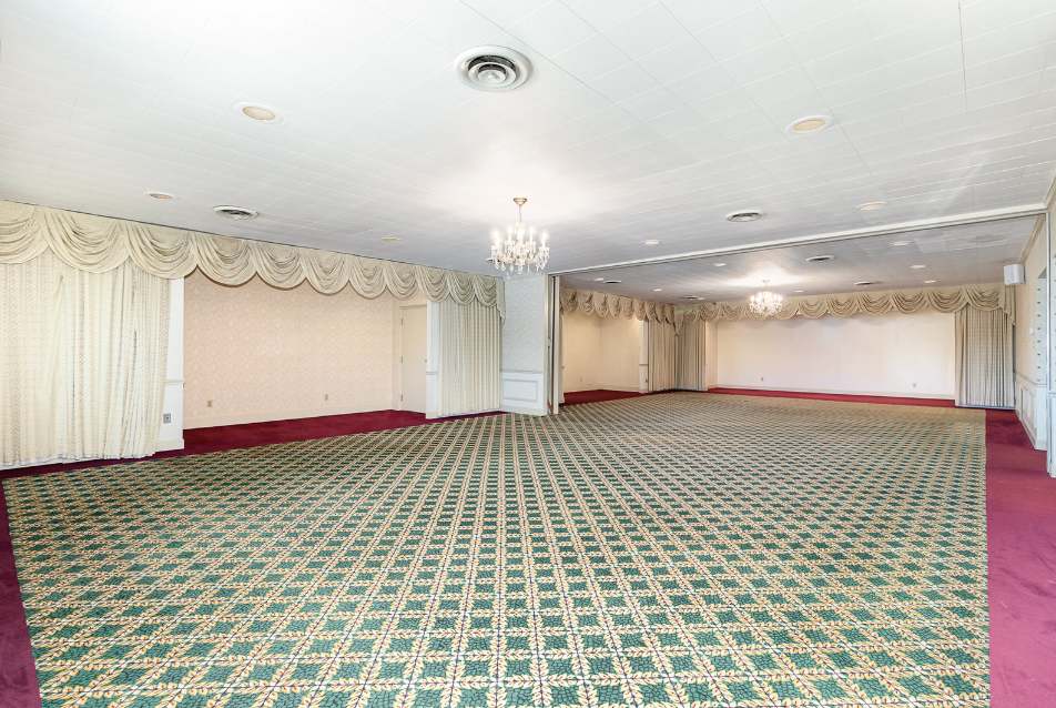 Potential for office, studio, recreation venue!, 10980 Reading Road, Sharonville, OH 45241