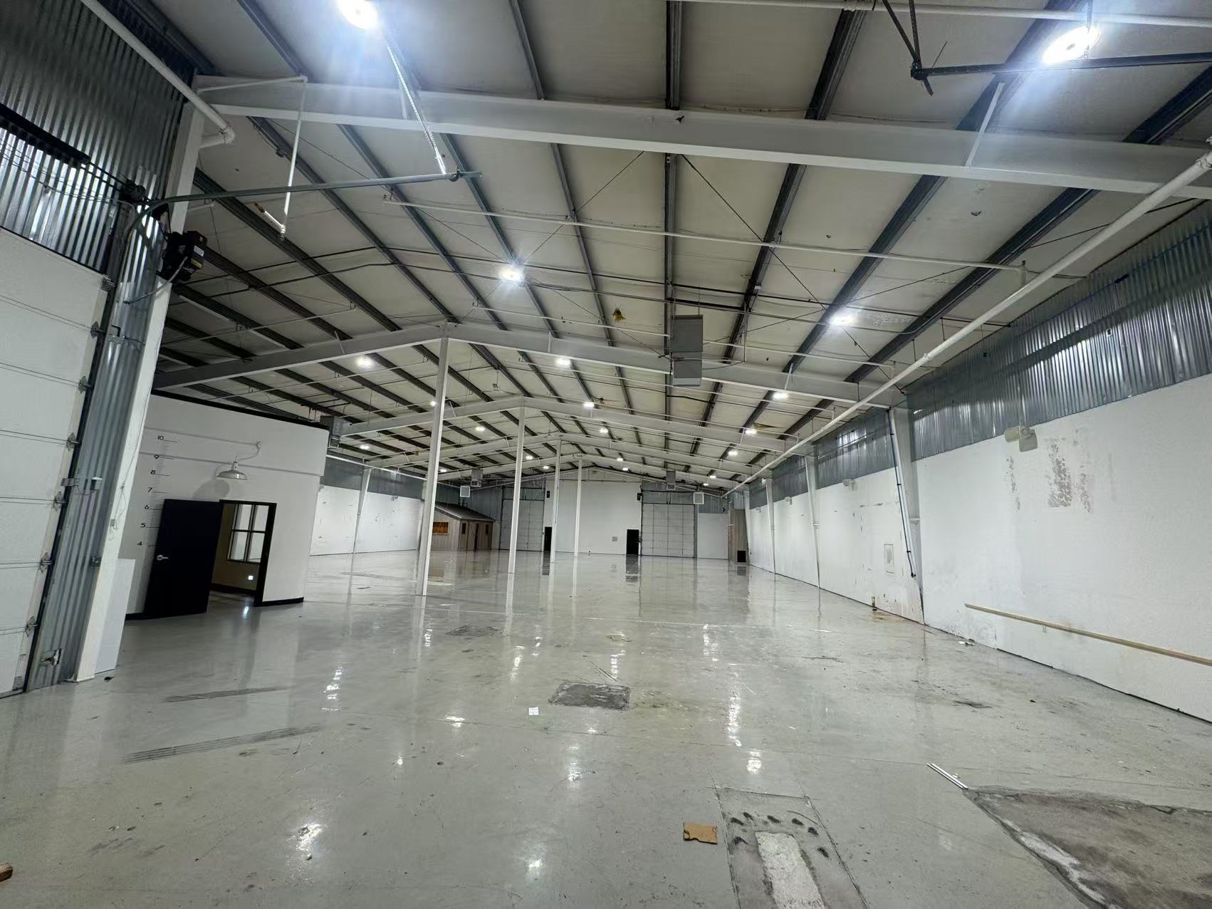 Puyallup Prime Location Warehouse For Lease, 10004 162nd Street Court East, Puyallup, WA 98375