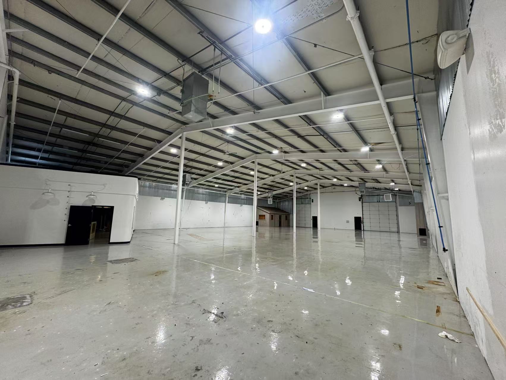 Puyallup Prime Location Warehouse For Lease, 10004 162nd Street Court East, Puyallup, WA 98375