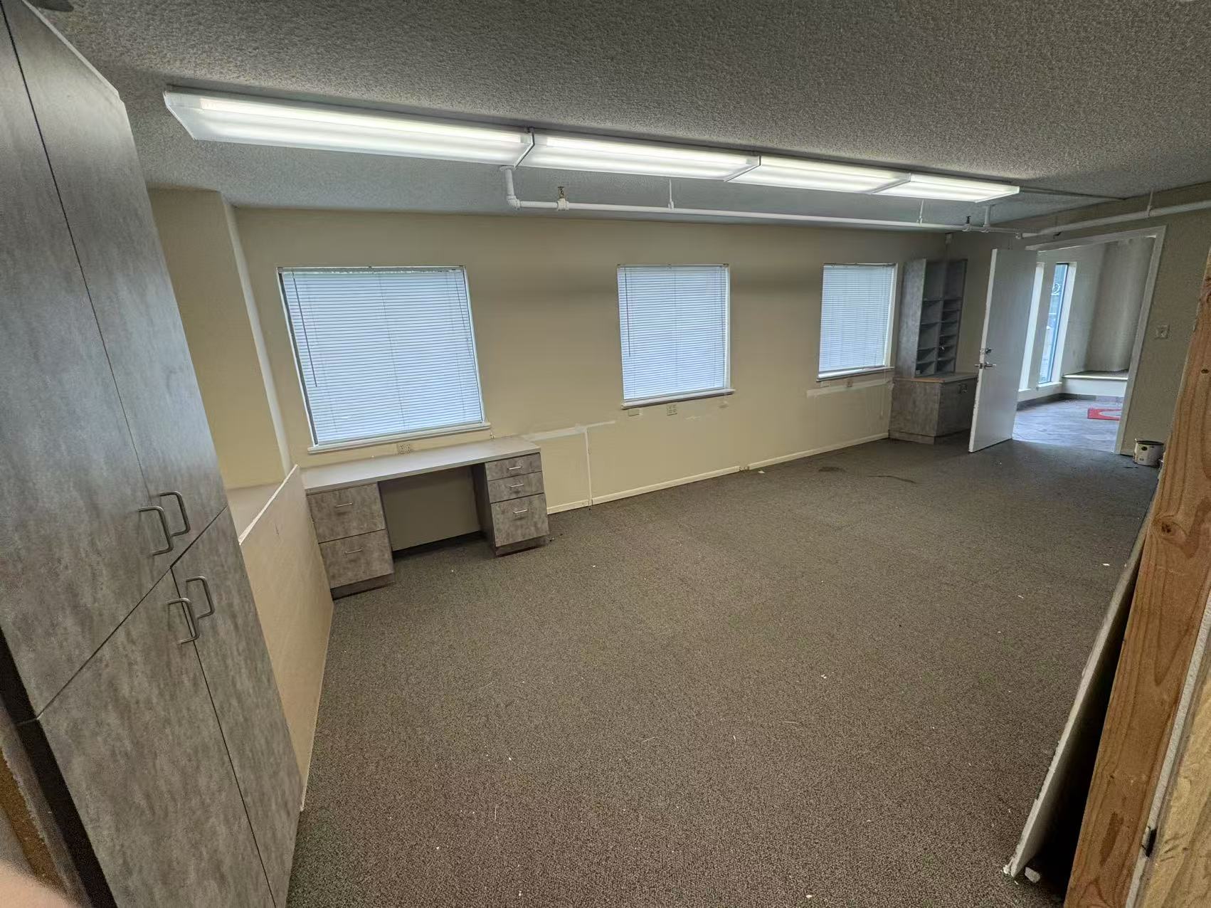 Puyallup Prime Location Warehouse For Lease, 10004 162nd Street Court East, Puyallup, WA 98375