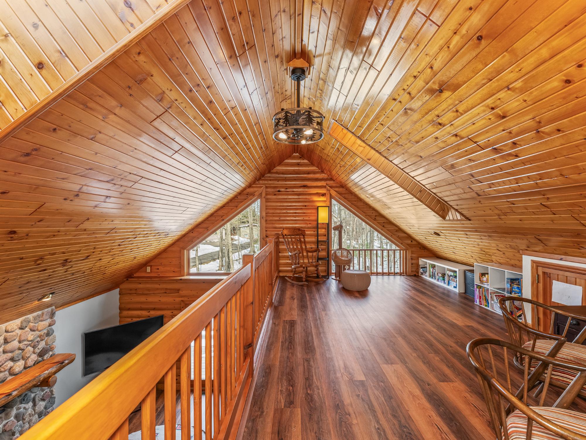 8250 Maplewood Lane, Eagle River, WI 54521