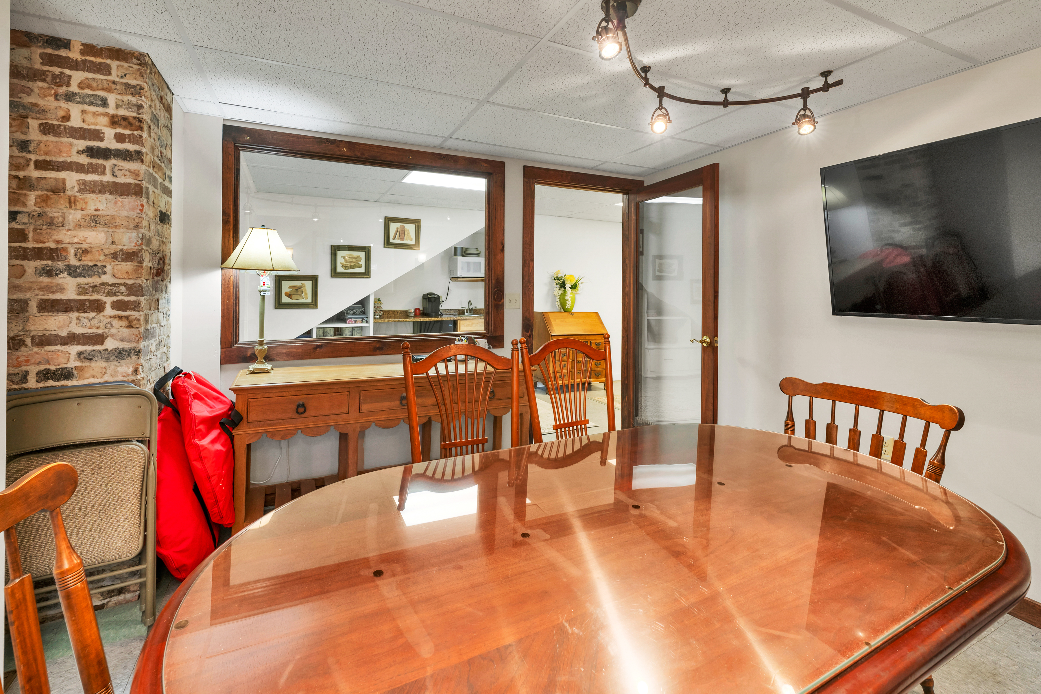 141 Main Street, Alton, NH 03809