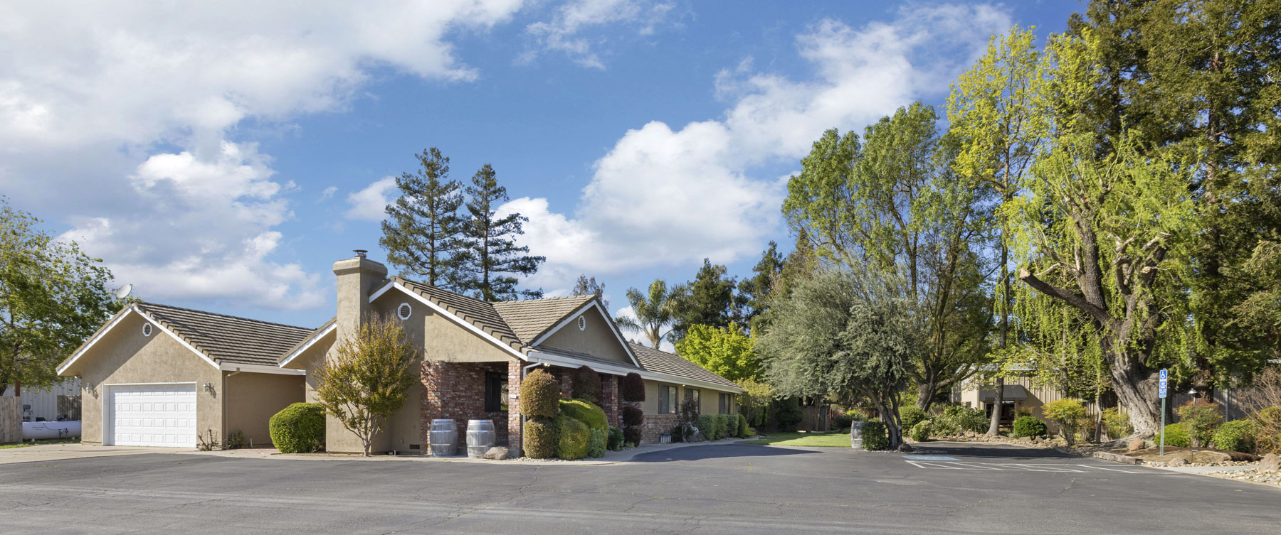 Lodi Estate Winery, 13299 Curry Avenue, Lodi, CA 95240
