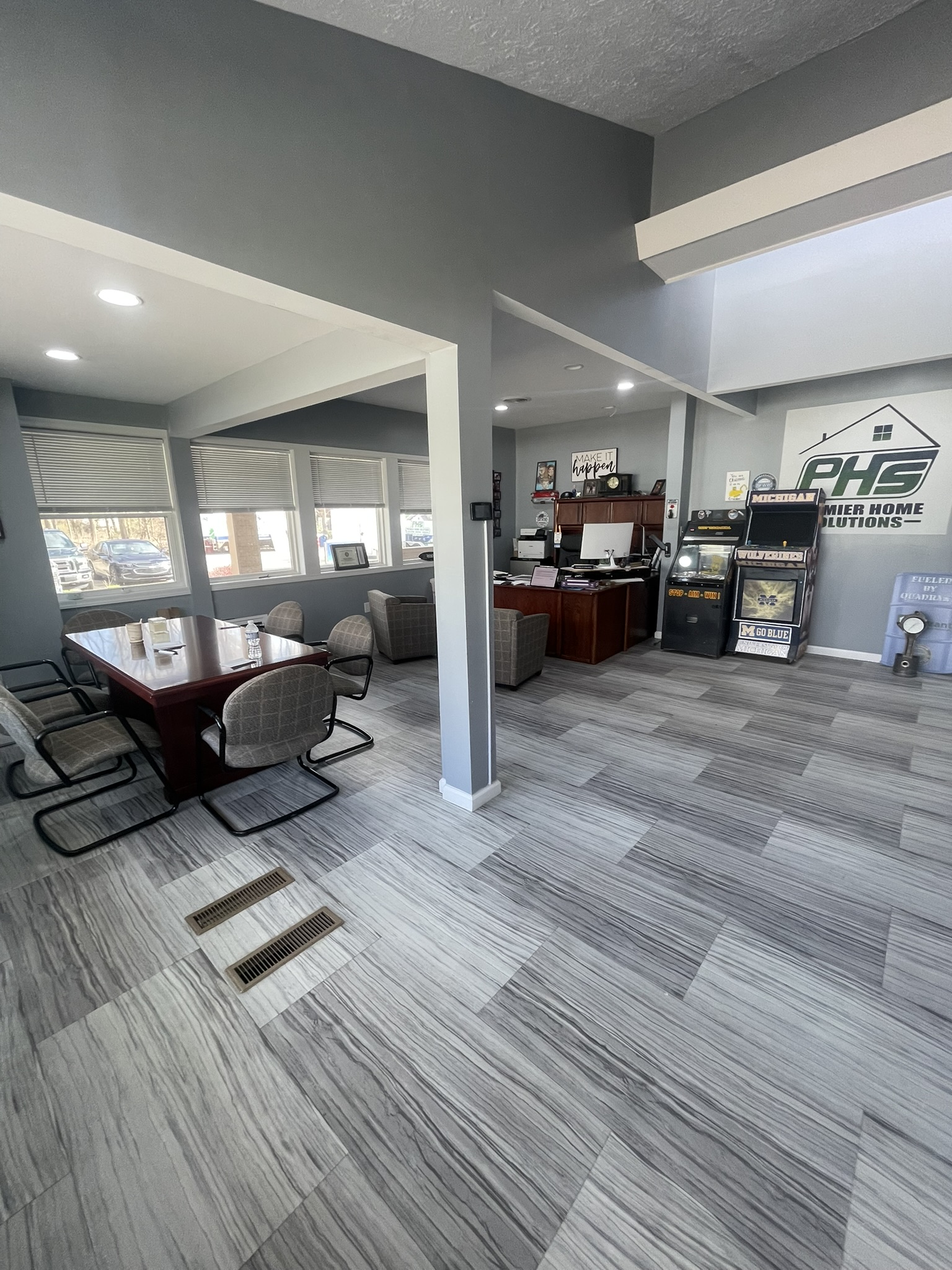 Commercial Office Building in Holt, MI, 4378 Holt Road, Holt, MI 48842