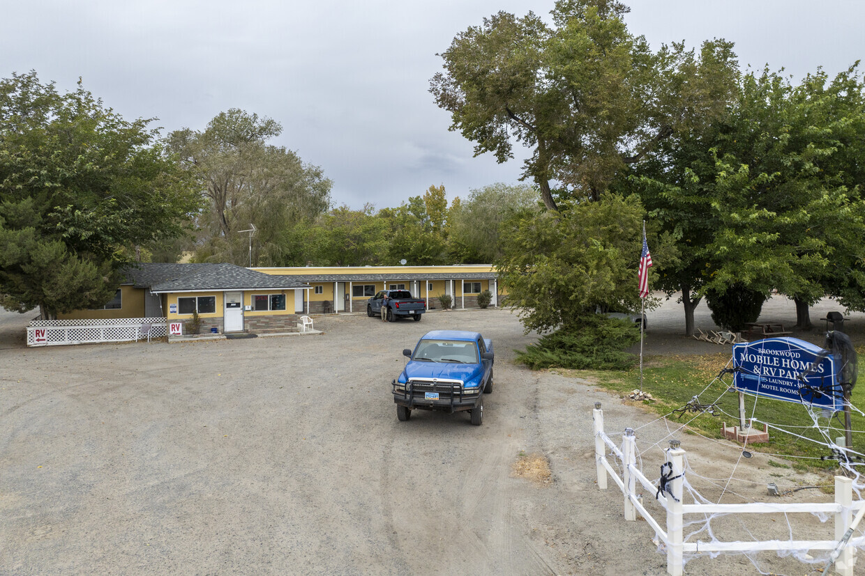 Lovelock Hospitality & RV Park, 55 Cornell Avenue, Lovelock, NV 89419