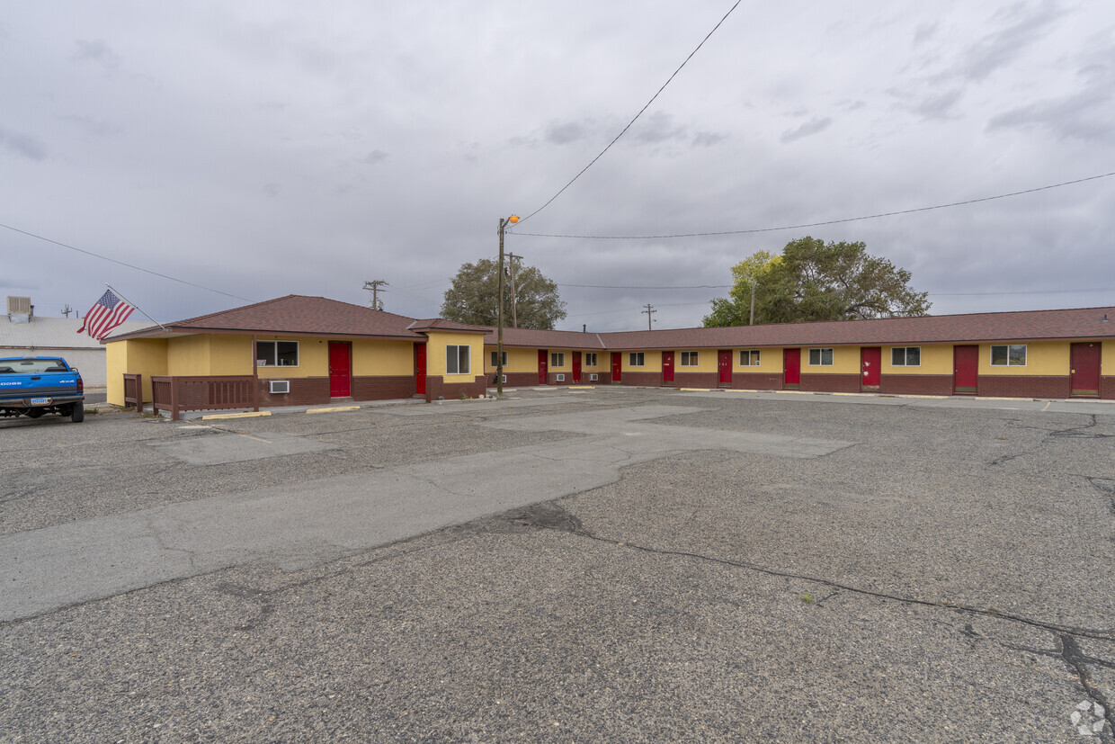 Lovelock Hospitality & RV Park, 55 Cornell Avenue, Lovelock, NV 89419