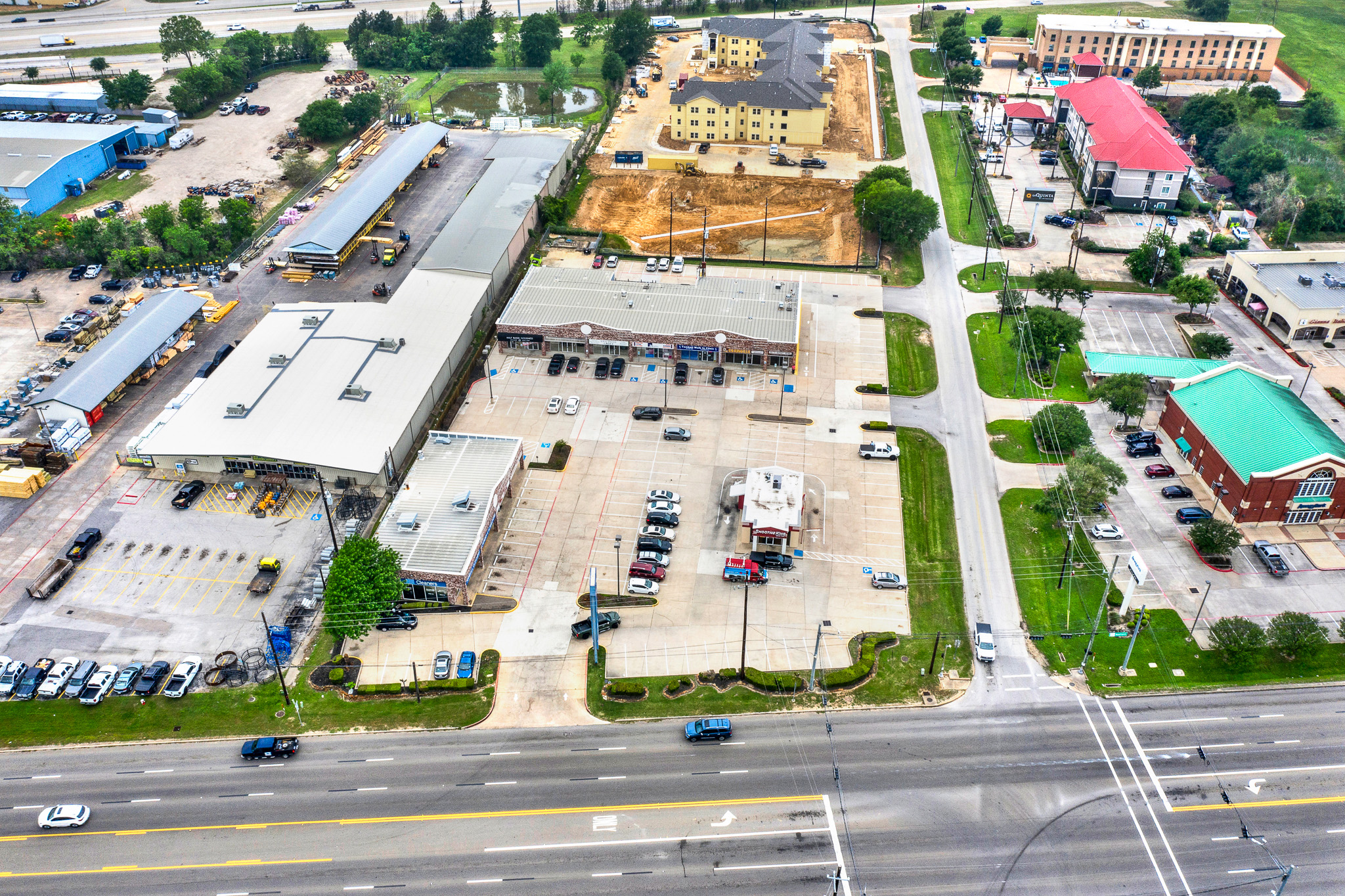2nd GENERATION IN LINE SPACE AVAILABLE-SIGNALIZED HARD CORNER - MOVE IN READY, 28155 SH 249, Tomball , TX 77357
