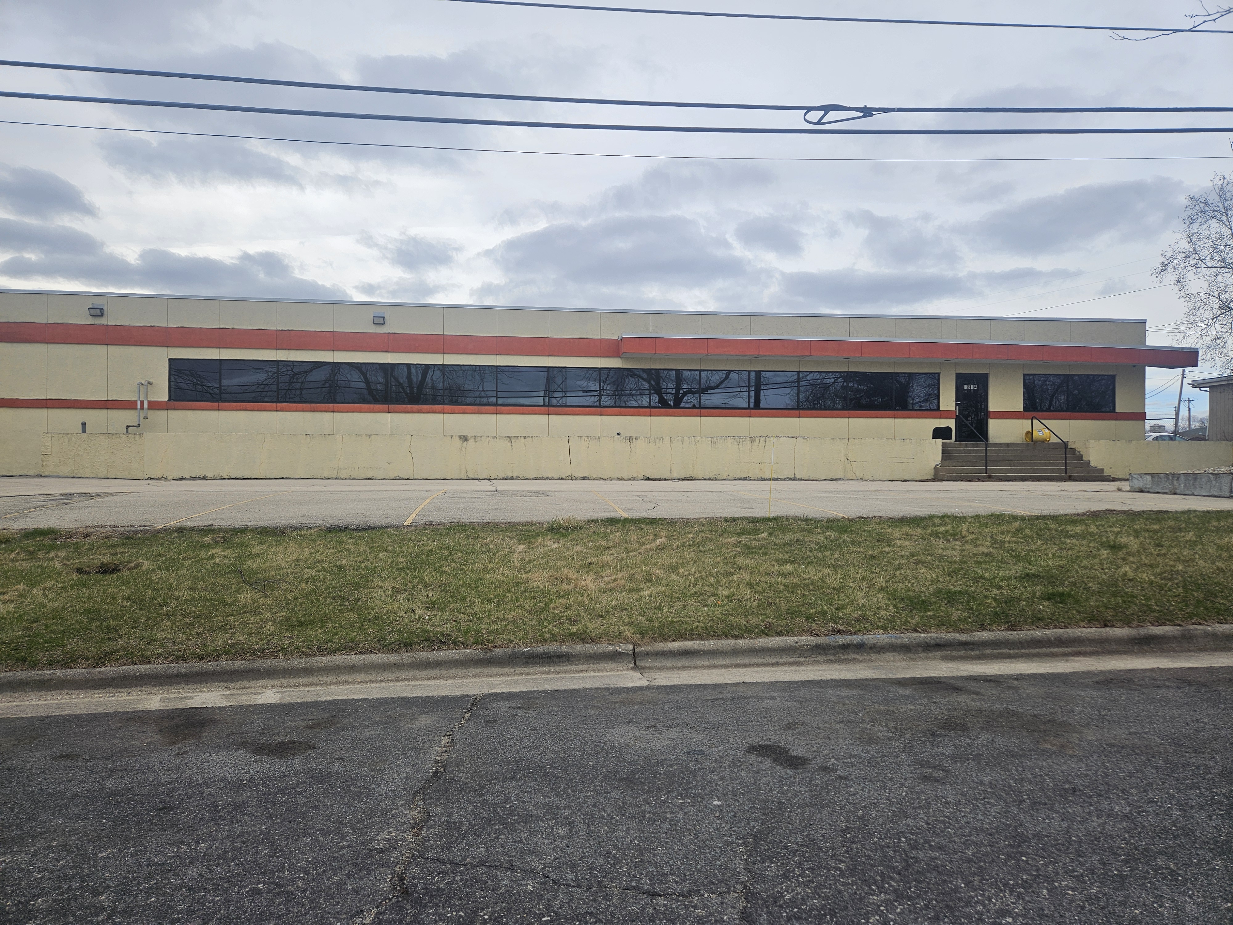 Industrial for Lease - 2814 Perry St, 2814 Perry Street, Madison, WI 53713