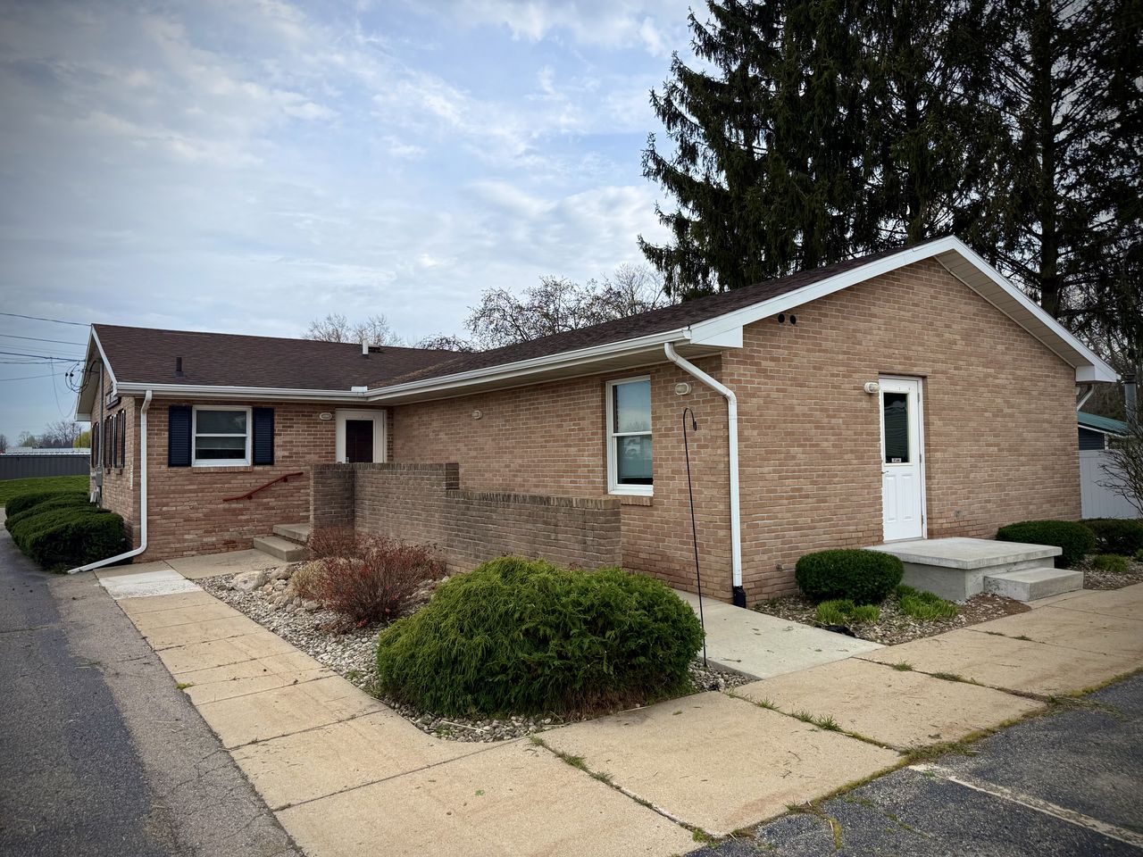 Dental Office in St Johns MI, 923 North Oakland Street, Saint Johns, MI 48879