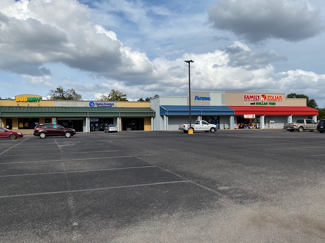 Family Dollar/Dollar Tree Center, 12520 Main Street, Williston, SC 29853