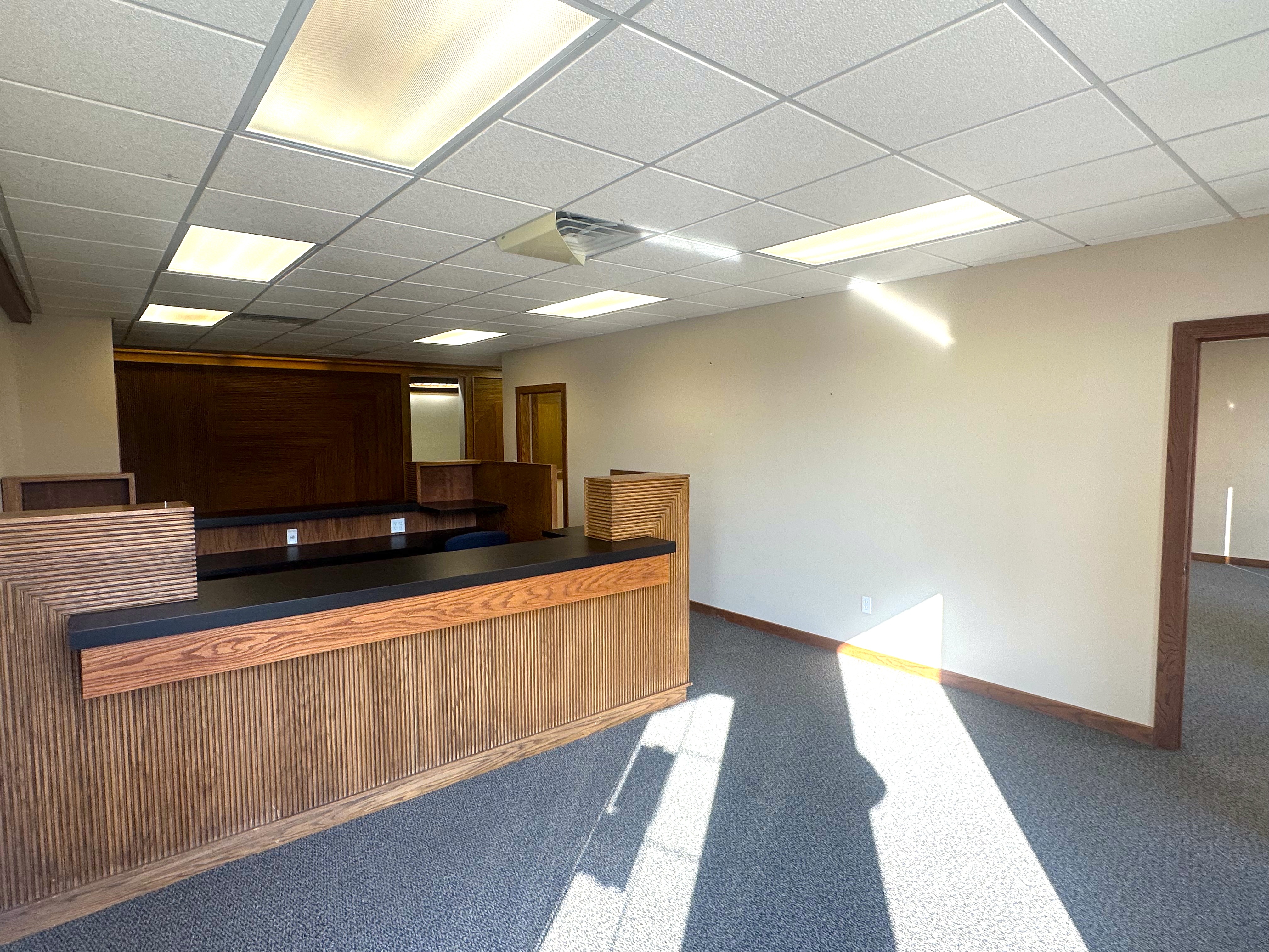 150 S Main Street: Suite B, 150 S Main St, Morton, IL 61550