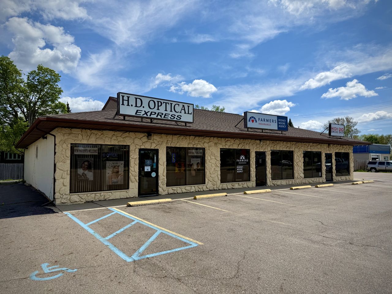 3 Unit Leased Retail Center For Sale, 5735 South Cedar Street, Lansing, MI 48911