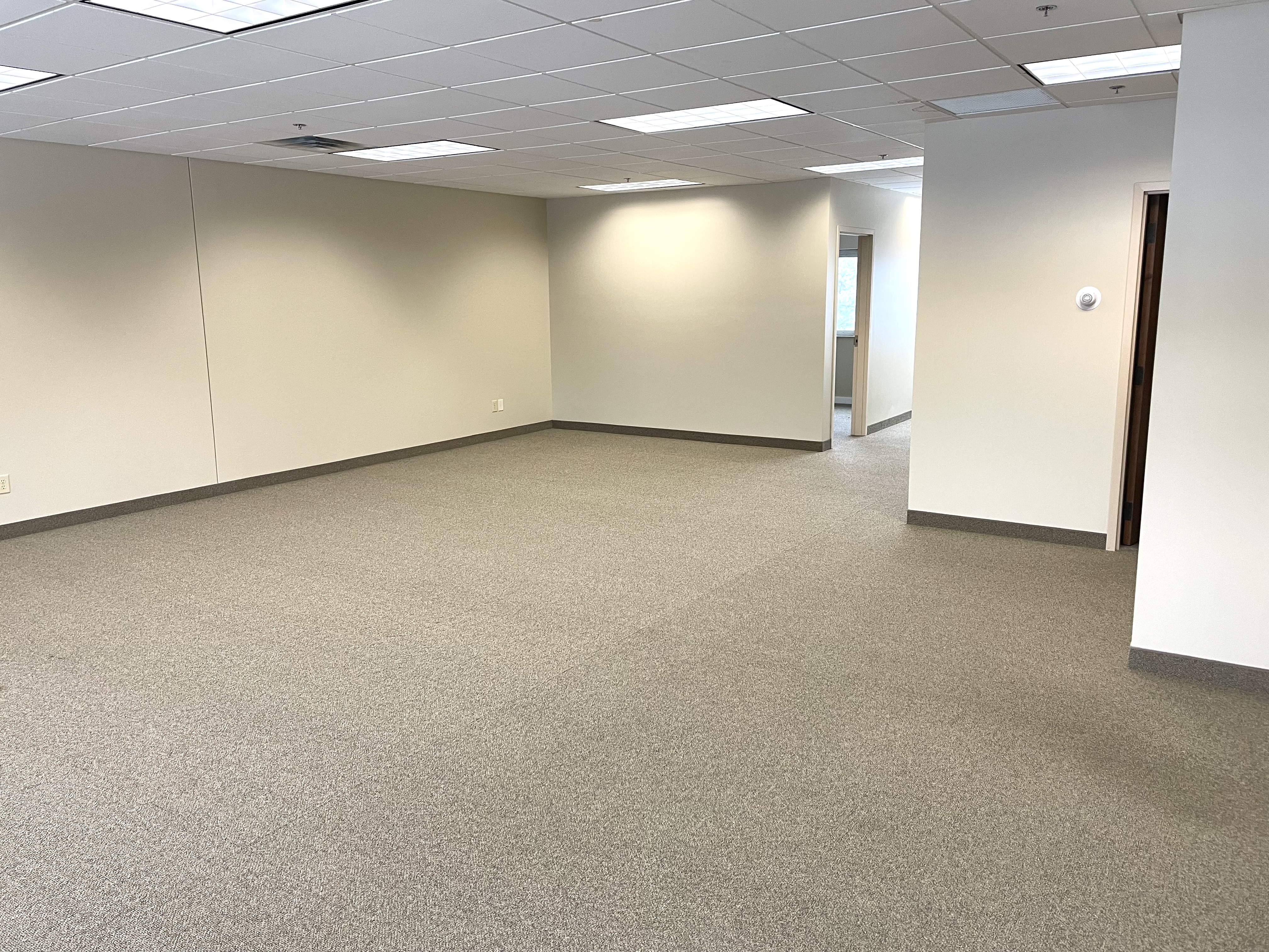1335 Corporate Center Curve, 1335 Corporate Center Curve, Eagan, MN 55121