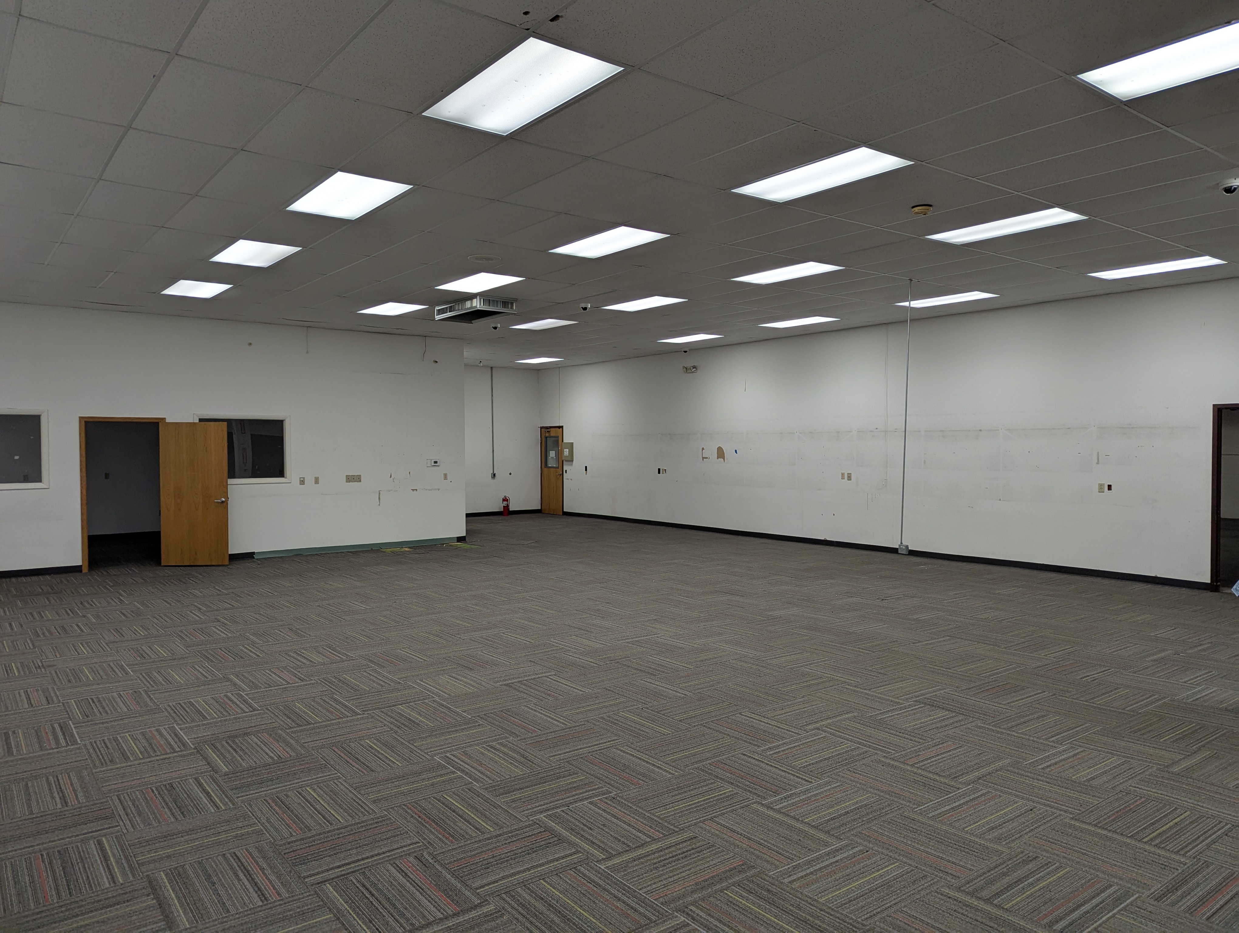 2305 W Altorfer Drive, 2305 W Altorfer Drive, Peoria, IL 61615