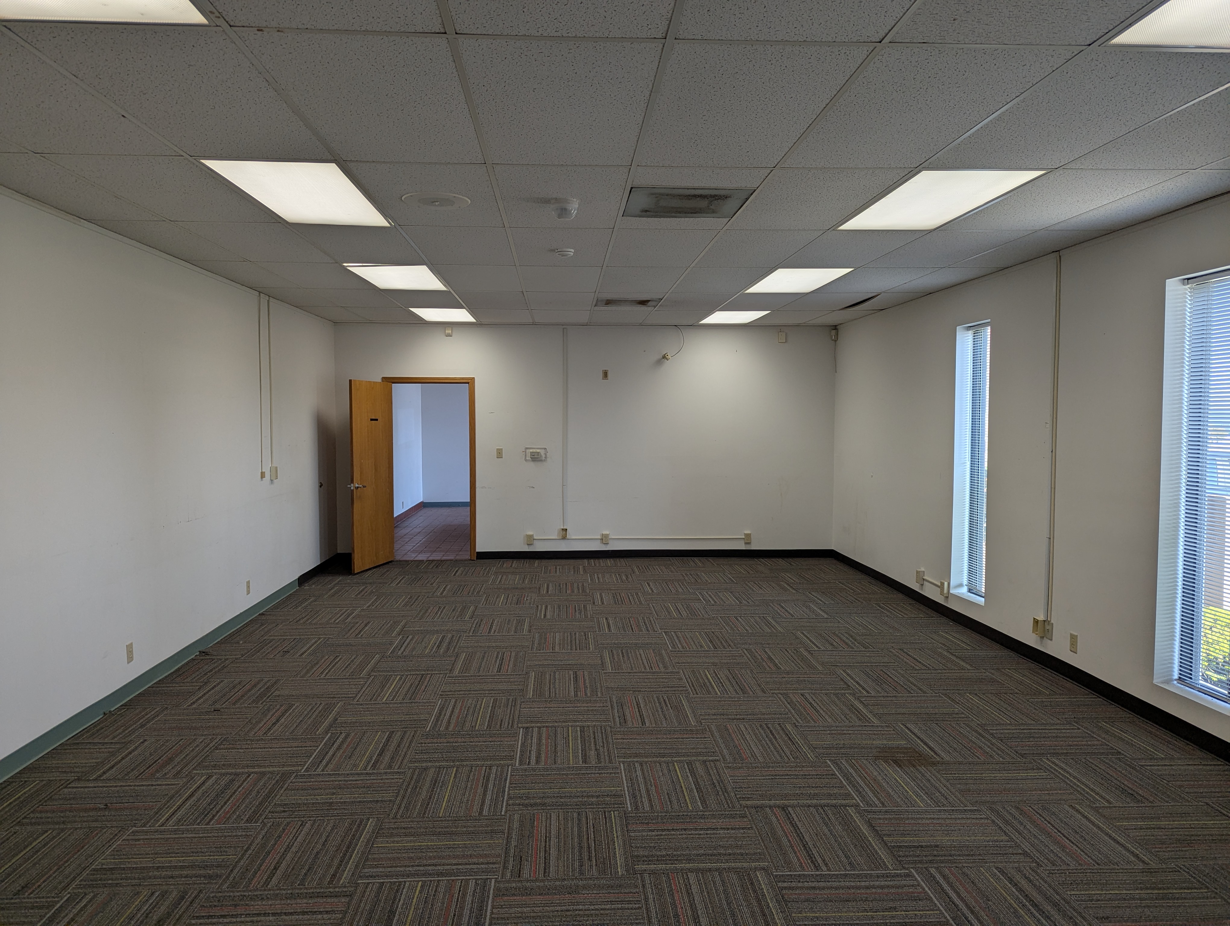 2305 W Altorfer Drive, 2305 W Altorfer Drive, Peoria, IL 61615