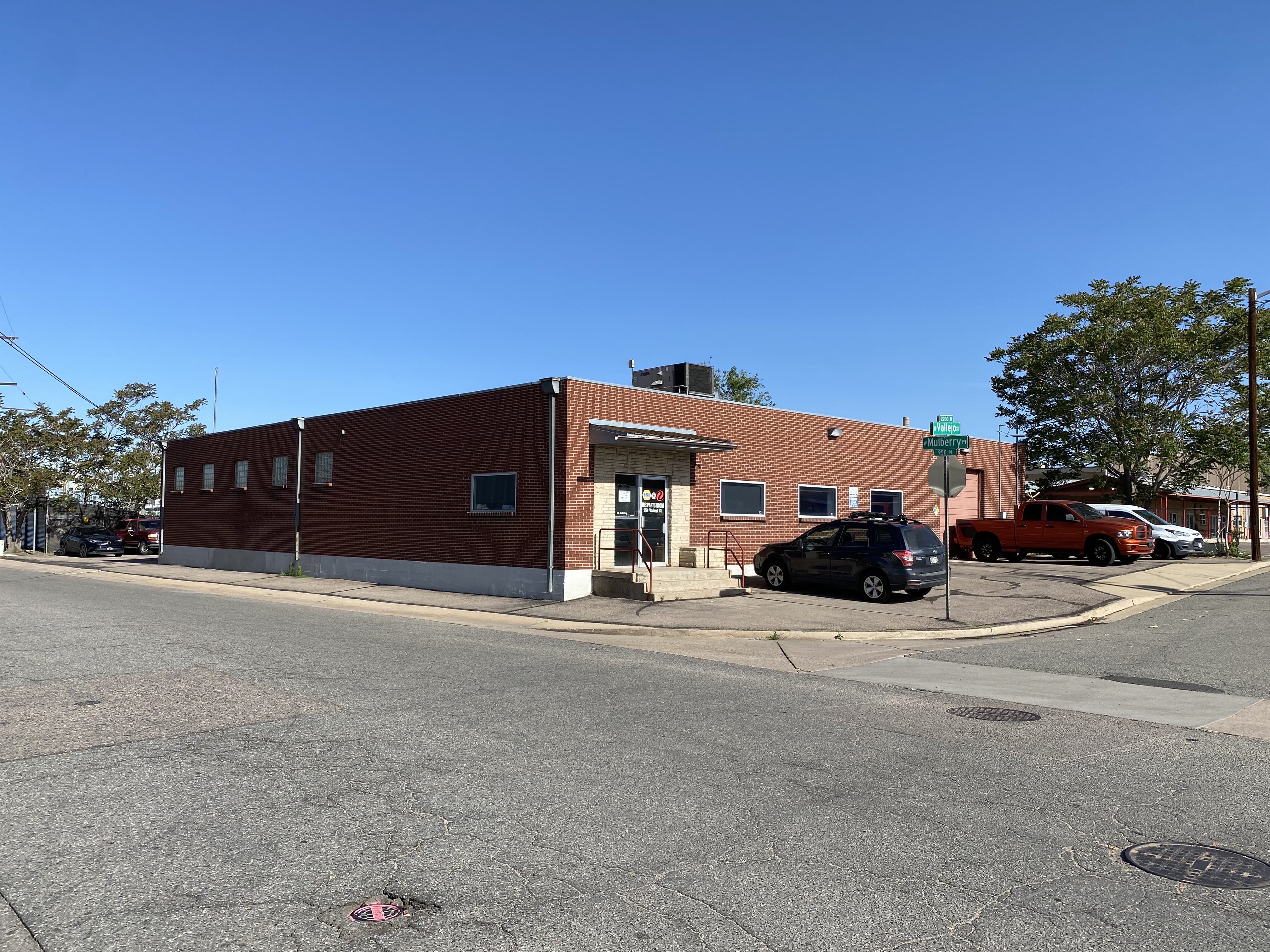 Central Owner User Opportunity, 951 Vallejo Street, Denver, CO 80204