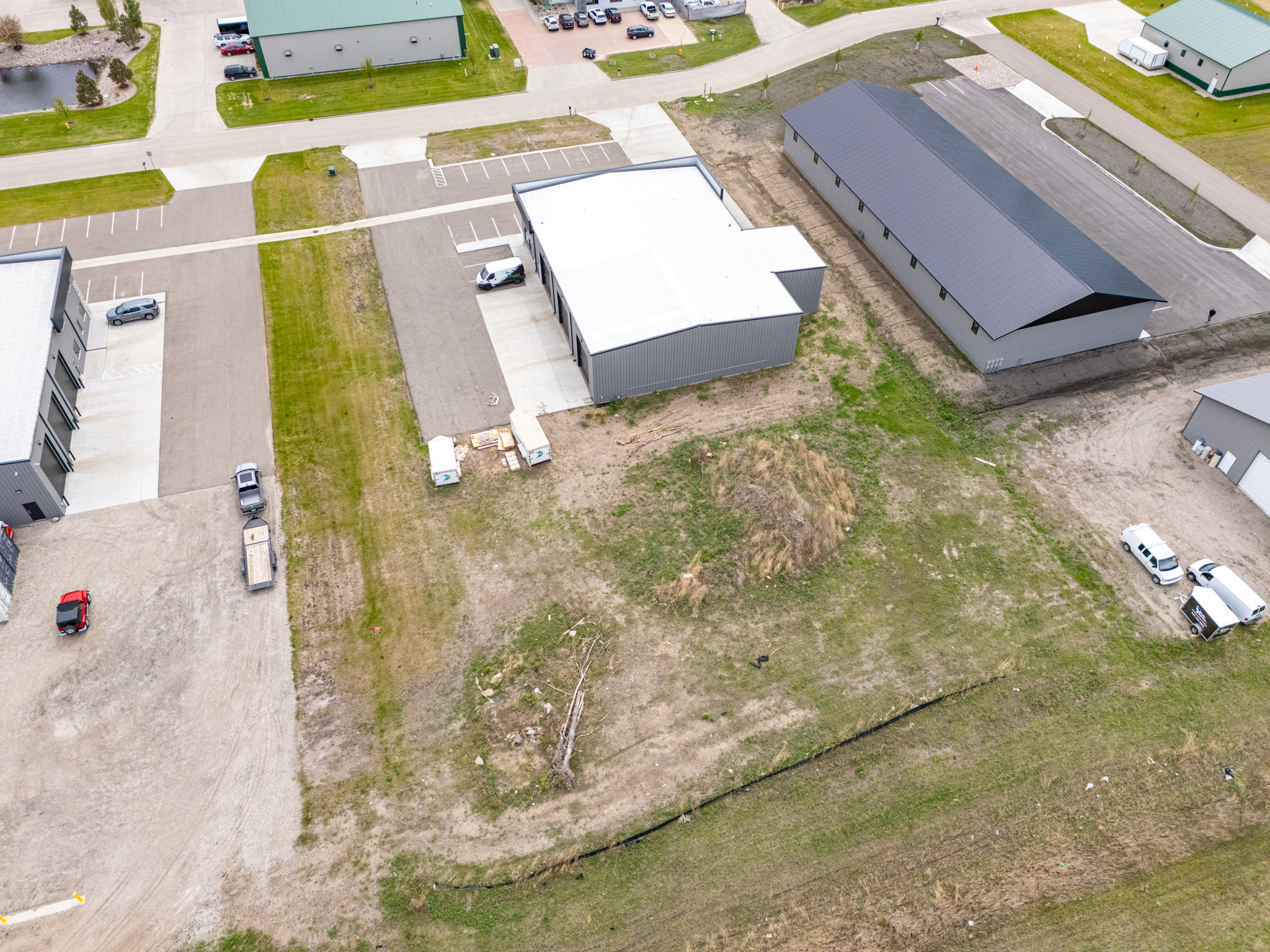 2022 Commercial Shop For Sale, 4252 16th Avenue North, Grand Forks, ND 58203
