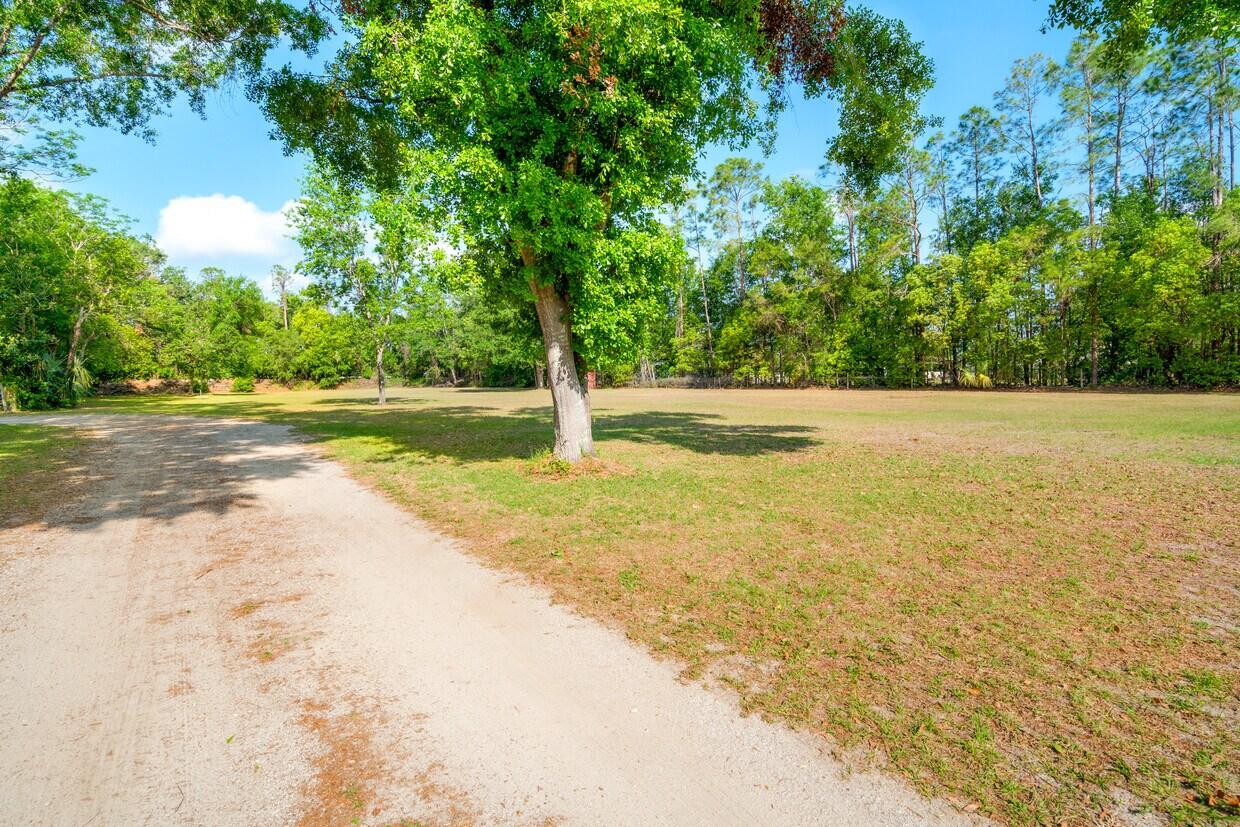 Rare 7.5 acre Multi-Use Investment Property, 4045-4049 Allen Road, Zephyrhills, FL 33541