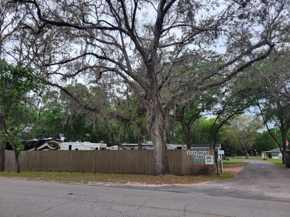 Rare 7.5 acre Multi-Use Investment Property, 4045-4049 Allen Road, Zephyrhills, FL 33541