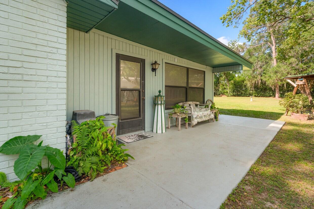 Rare 7.5 acre Multi-Use Investment Property, 4045-4049 Allen Road, Zephyrhills, FL 33541