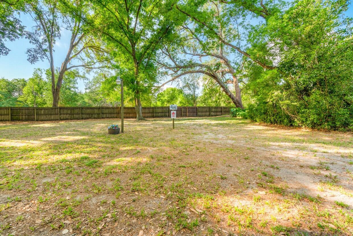 Rare 7.5 acre Multi-Use Investment Property, 4045-4049 Allen Road, Zephyrhills, FL 33541