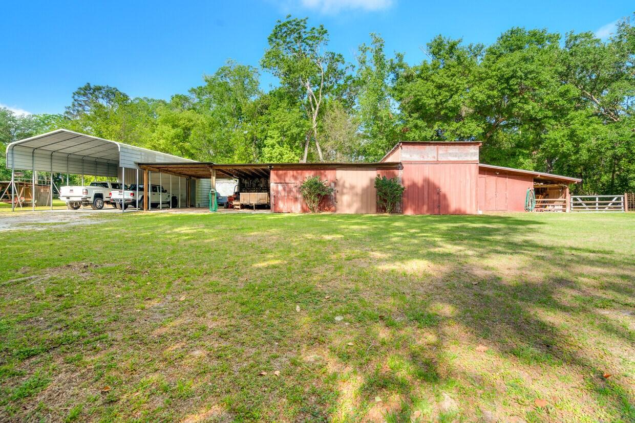 Rare 7.5 acre Multi-Use Investment Property, 4045-4049 Allen Road, Zephyrhills, FL 33541