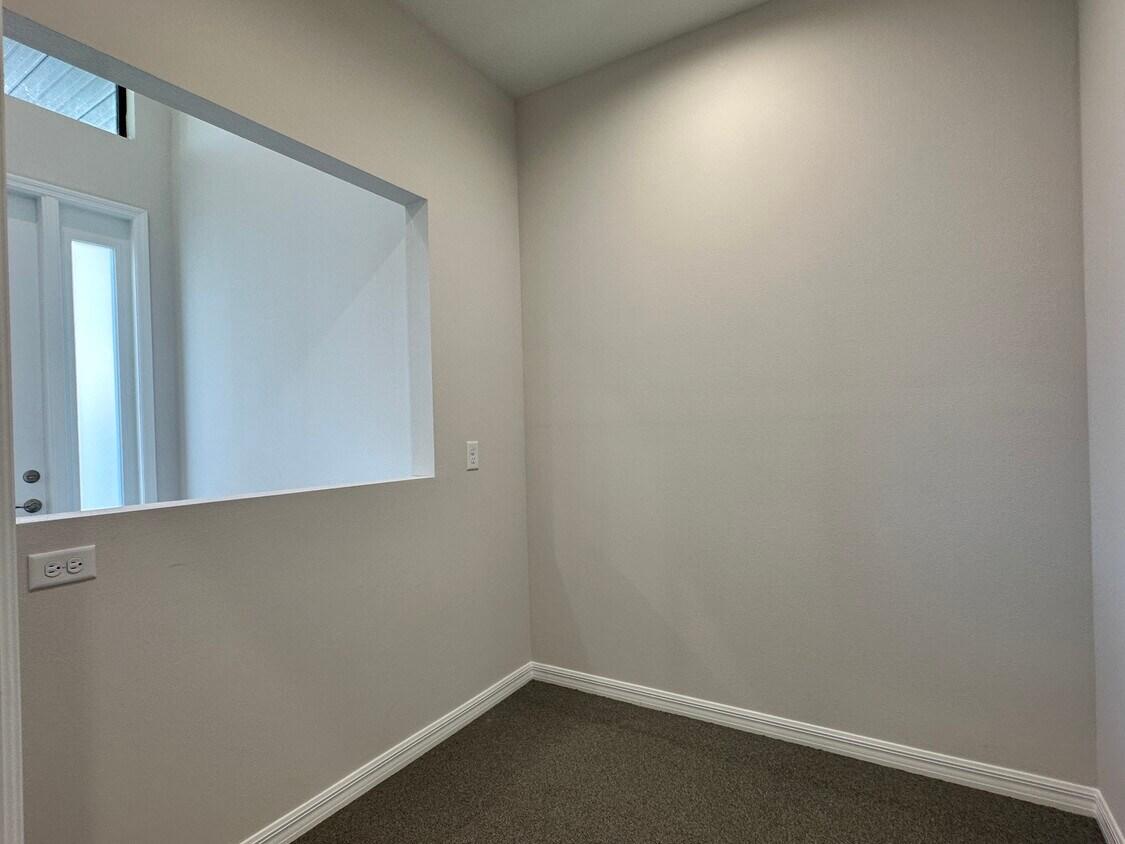 Brand-New Turn-Key Office in Lutz, 2980 Allegra Way, Lutz, FL 33559