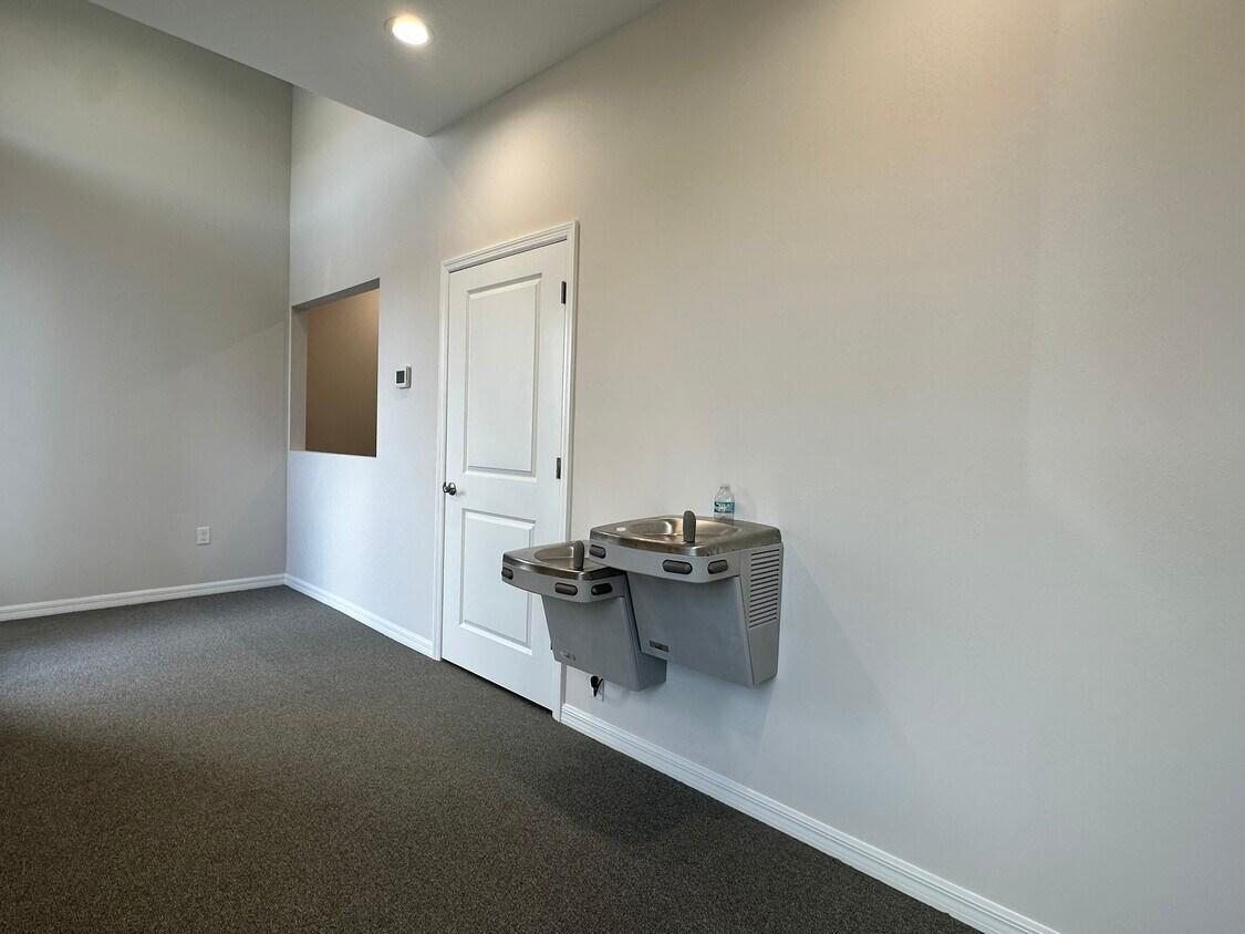 Brand-New Turn-Key Office in Lutz, 2980 Allegra Way, Lutz, FL 33559