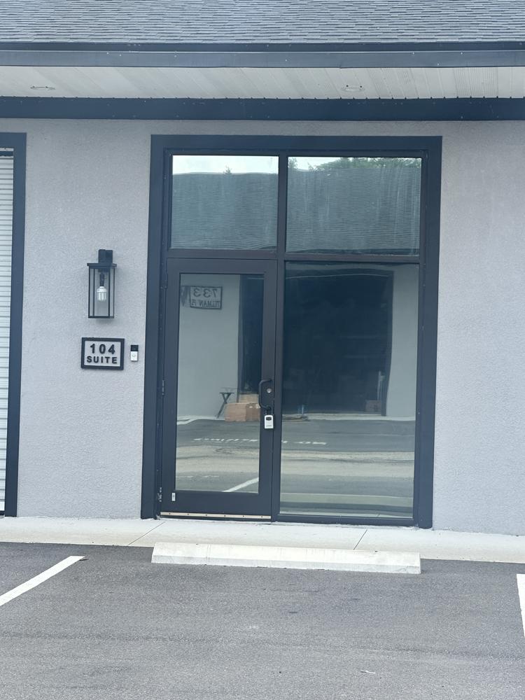 Turnkey flex space in the heart of Plant City, 741 Tillman Place Suite 104, Plant City, FL 33566