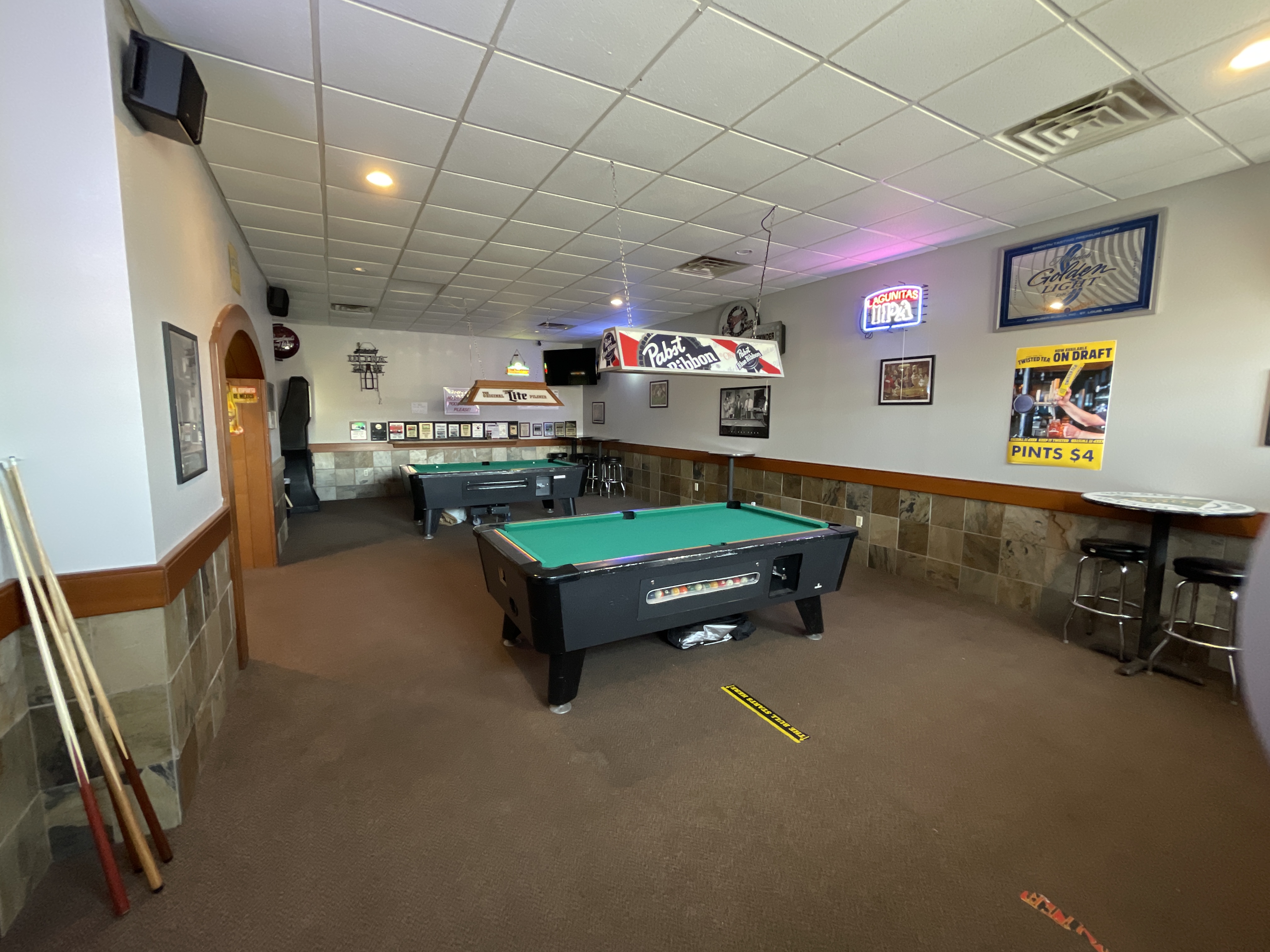 Mixed Use Commercial Building, 146 2nd Avenue Northeast, Valley City, ND 58072