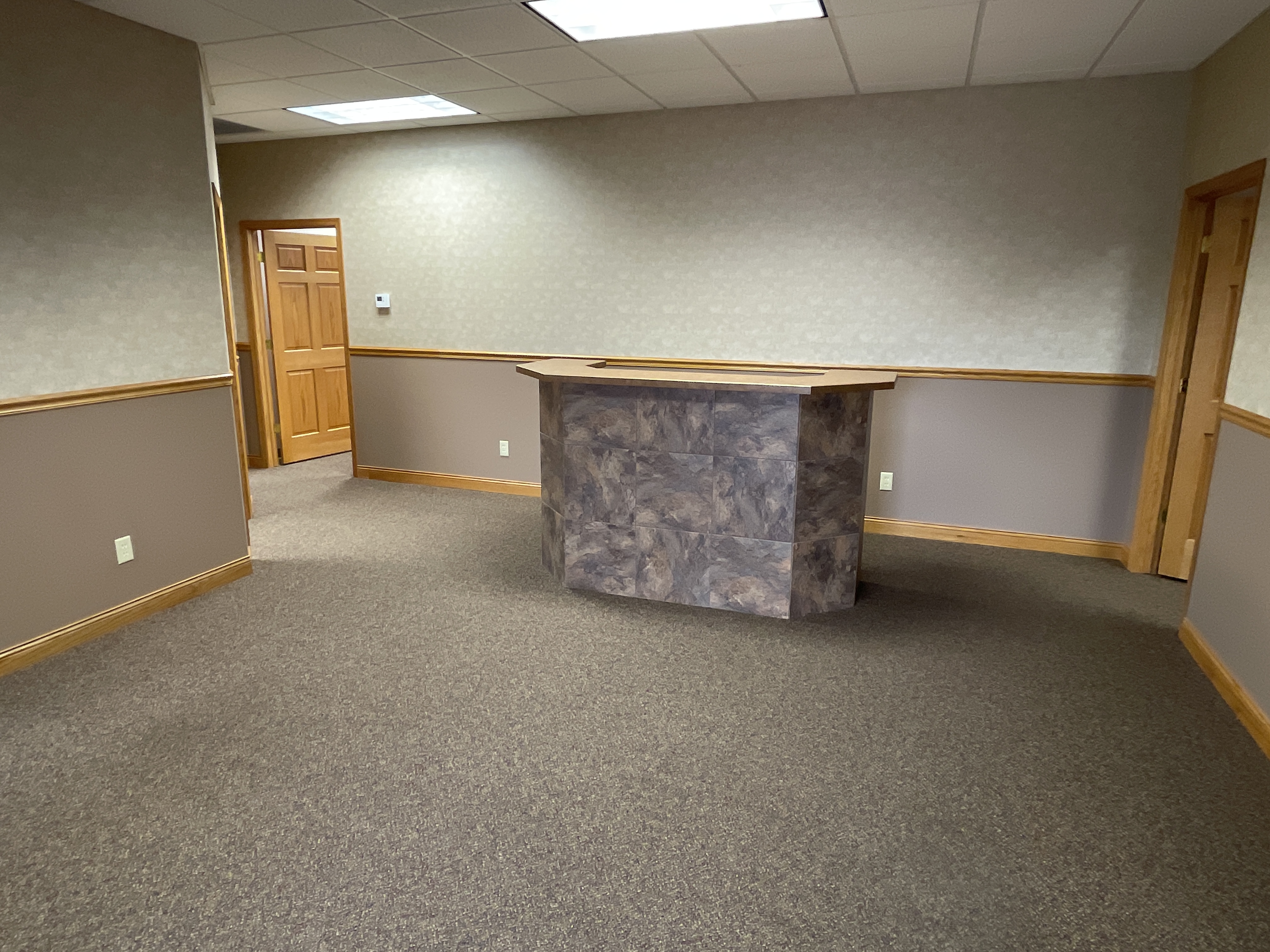 Mixed Use Commercial Building, 146 2nd Avenue Northeast, Valley City, ND 58072