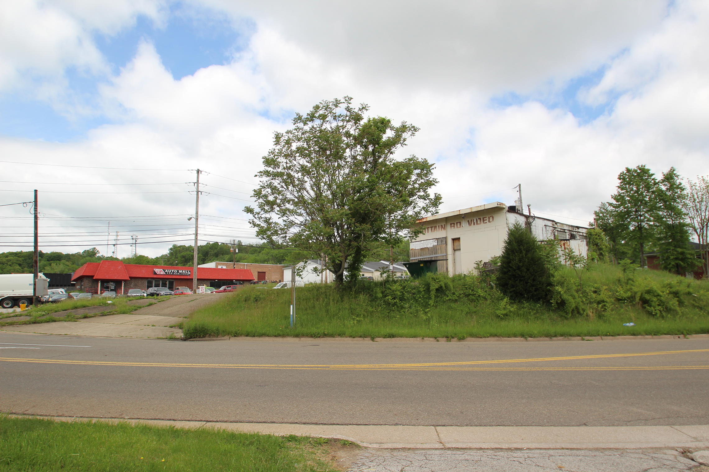 1225 Brittain Road, Akron, OH 44310