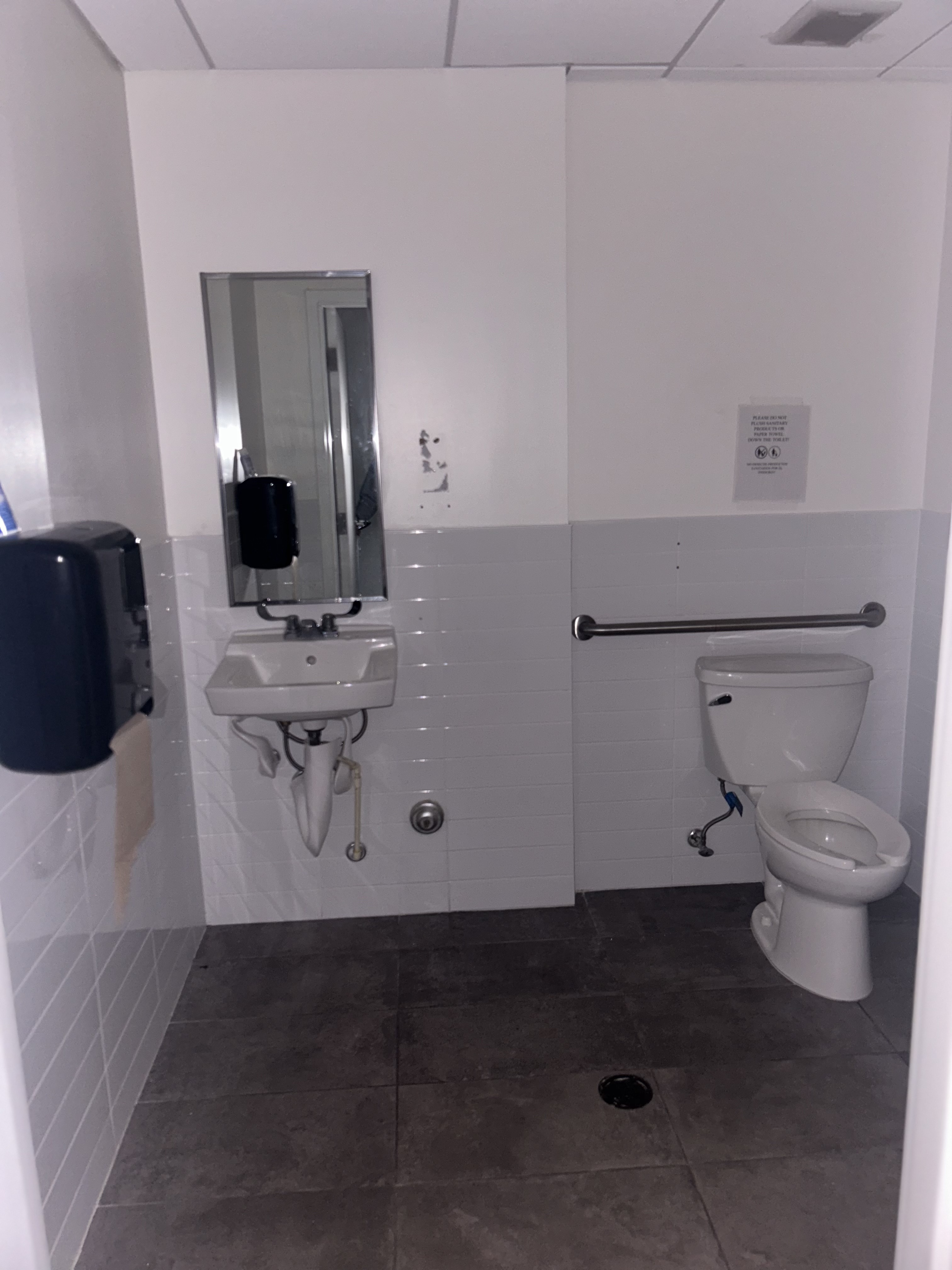 2341 Hollywood Blvd • Hollywood, FL, 2341 Hollywood Boulevard, Hollywood, FL 33020