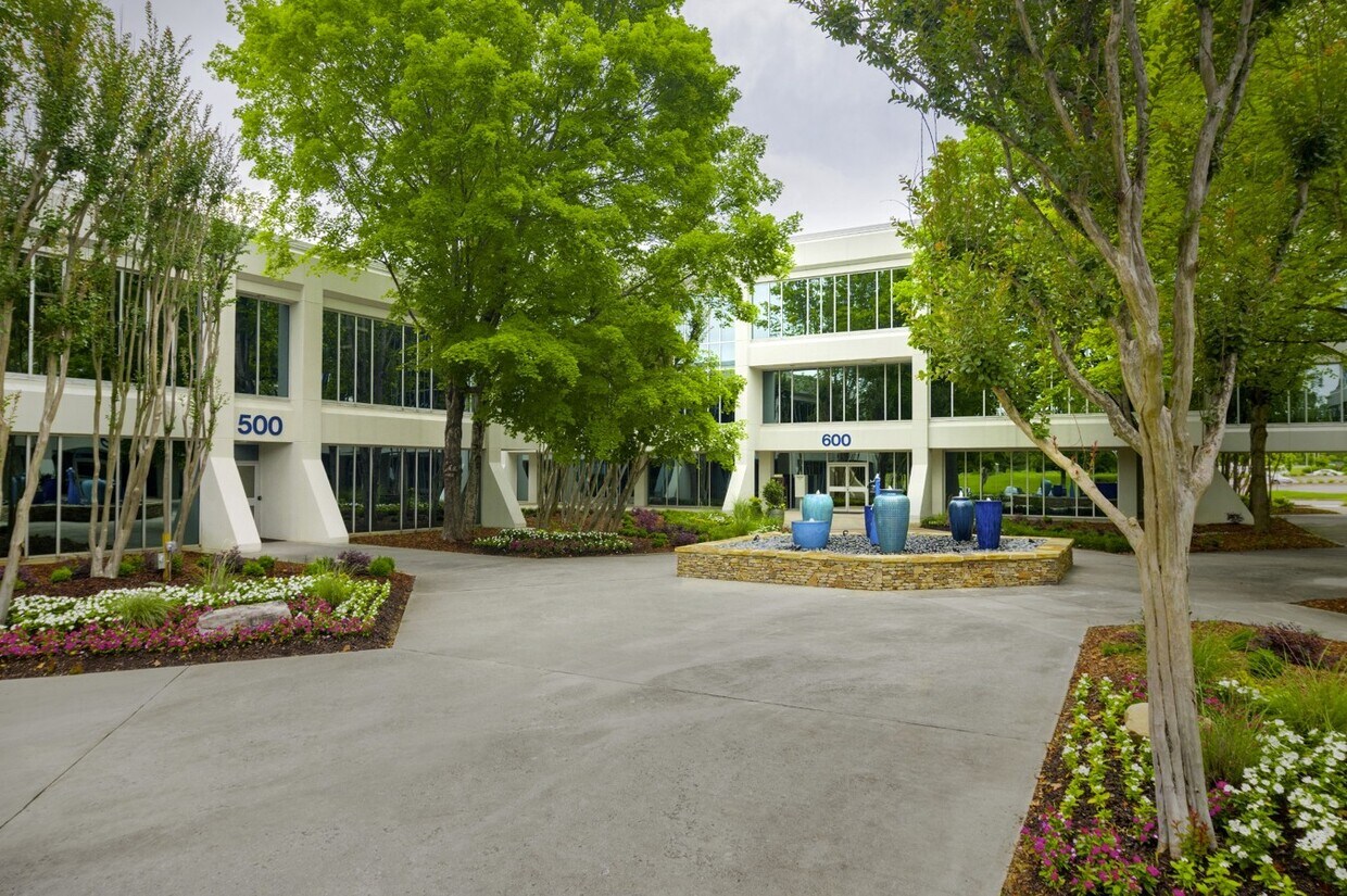 Huntsville - Office Park South , 600 Boulevard South Southwest, Huntsville, AL 35802