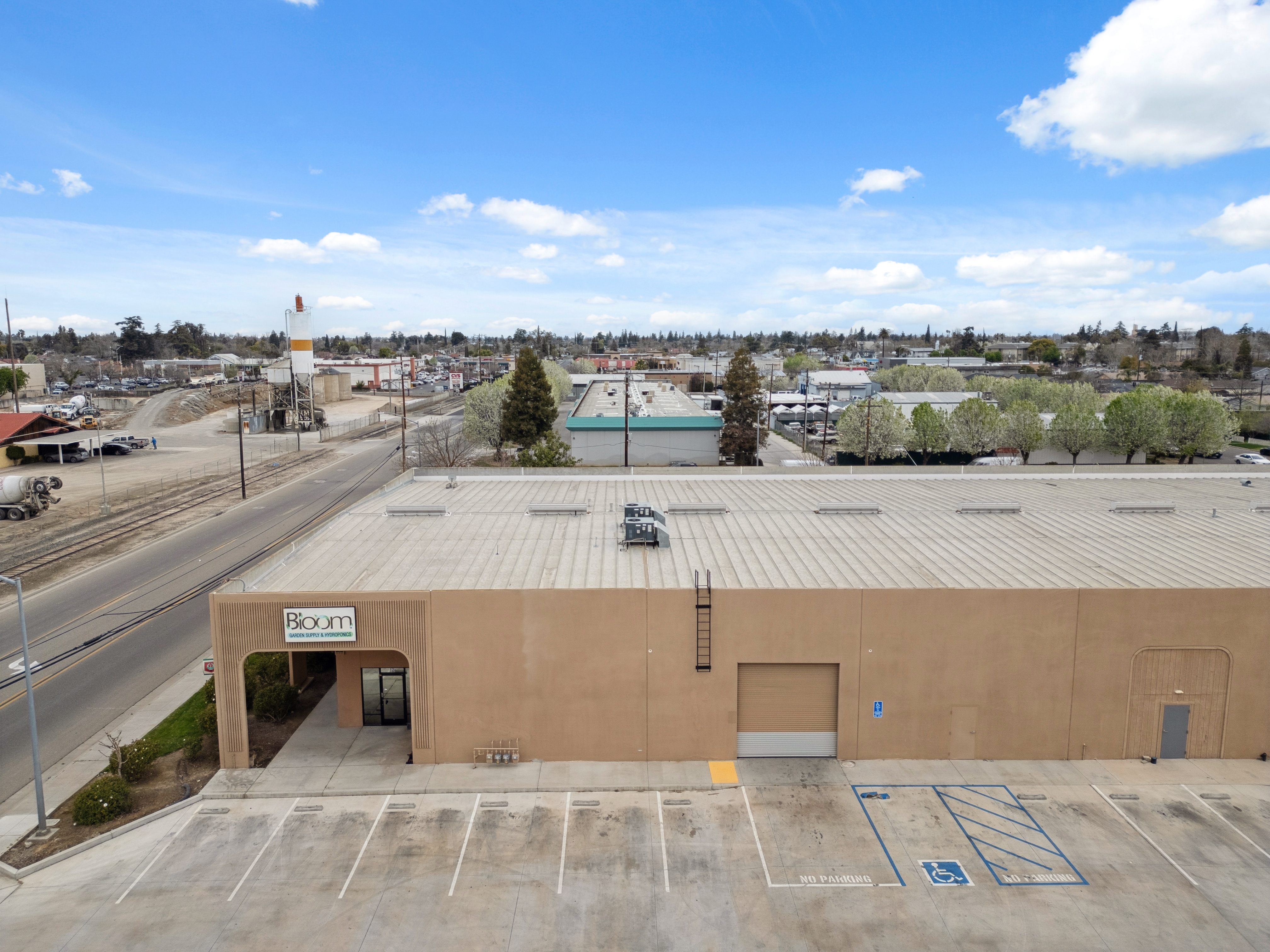 311 S Pine St, 311 South Pine Street, Madera, CA 93637