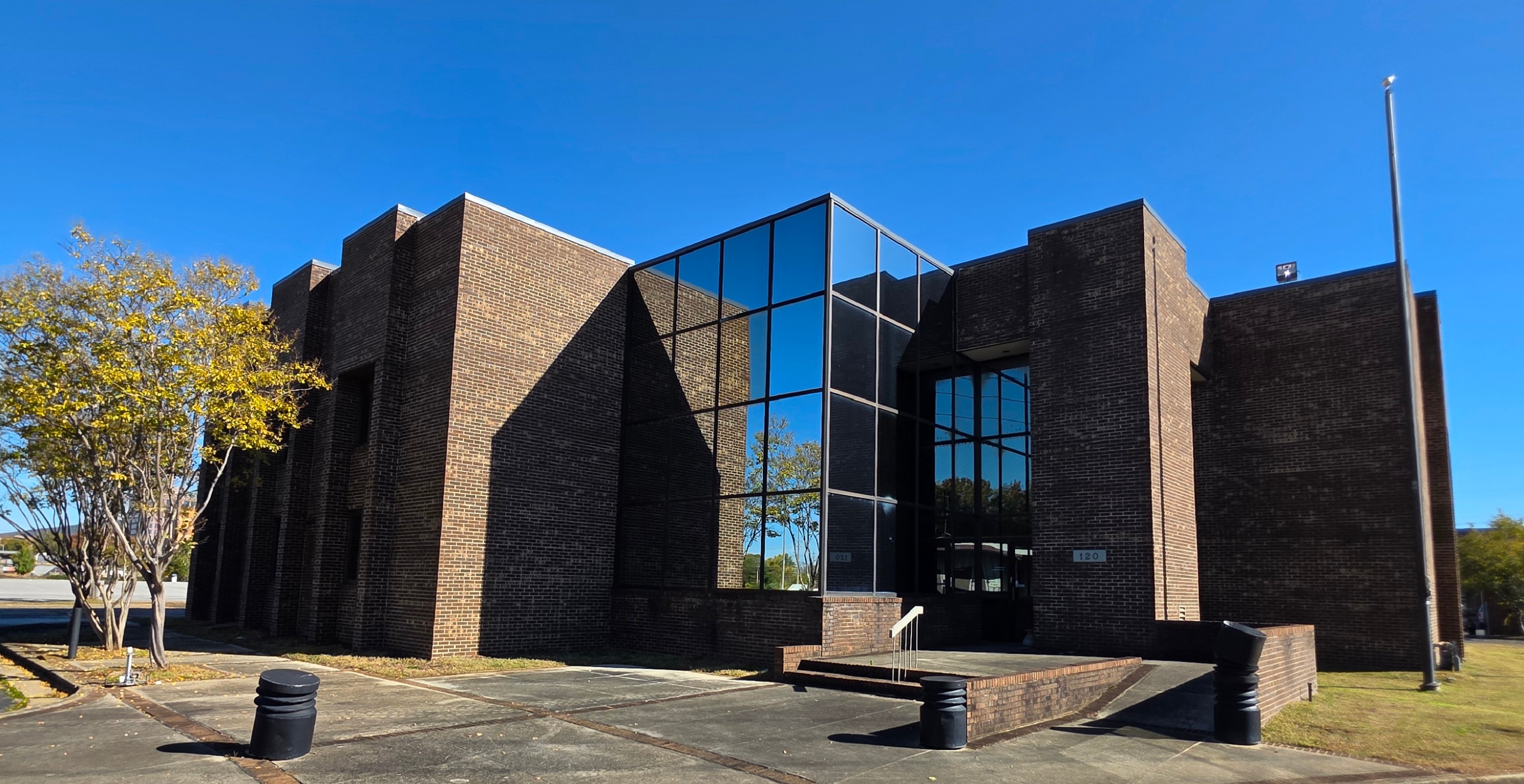 Huntsville - 120 Woodson - 14,611 SF Available