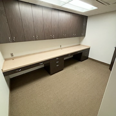 6789 Ridge Road, Parma, OH 44129