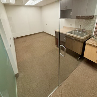 6789 Ridge Road, Parma, OH 44129