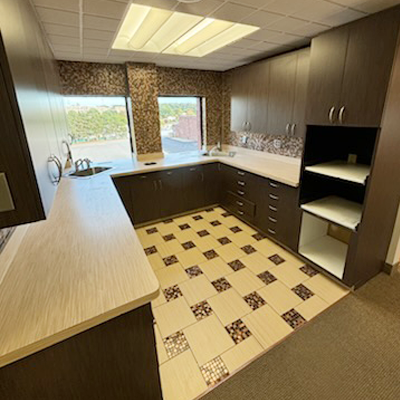 6789 Ridge Road, Parma, OH 44129