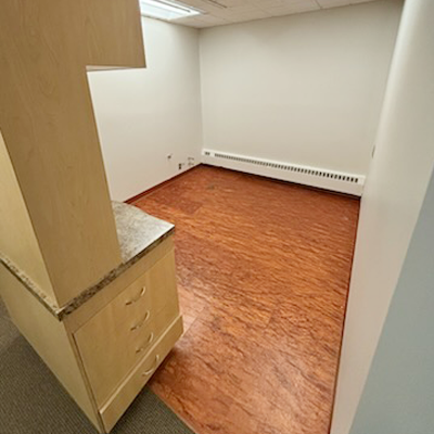 6789 Ridge Road, Parma, OH 44129