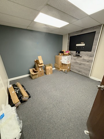 6789 Ridge Road, Parma, OH 44129