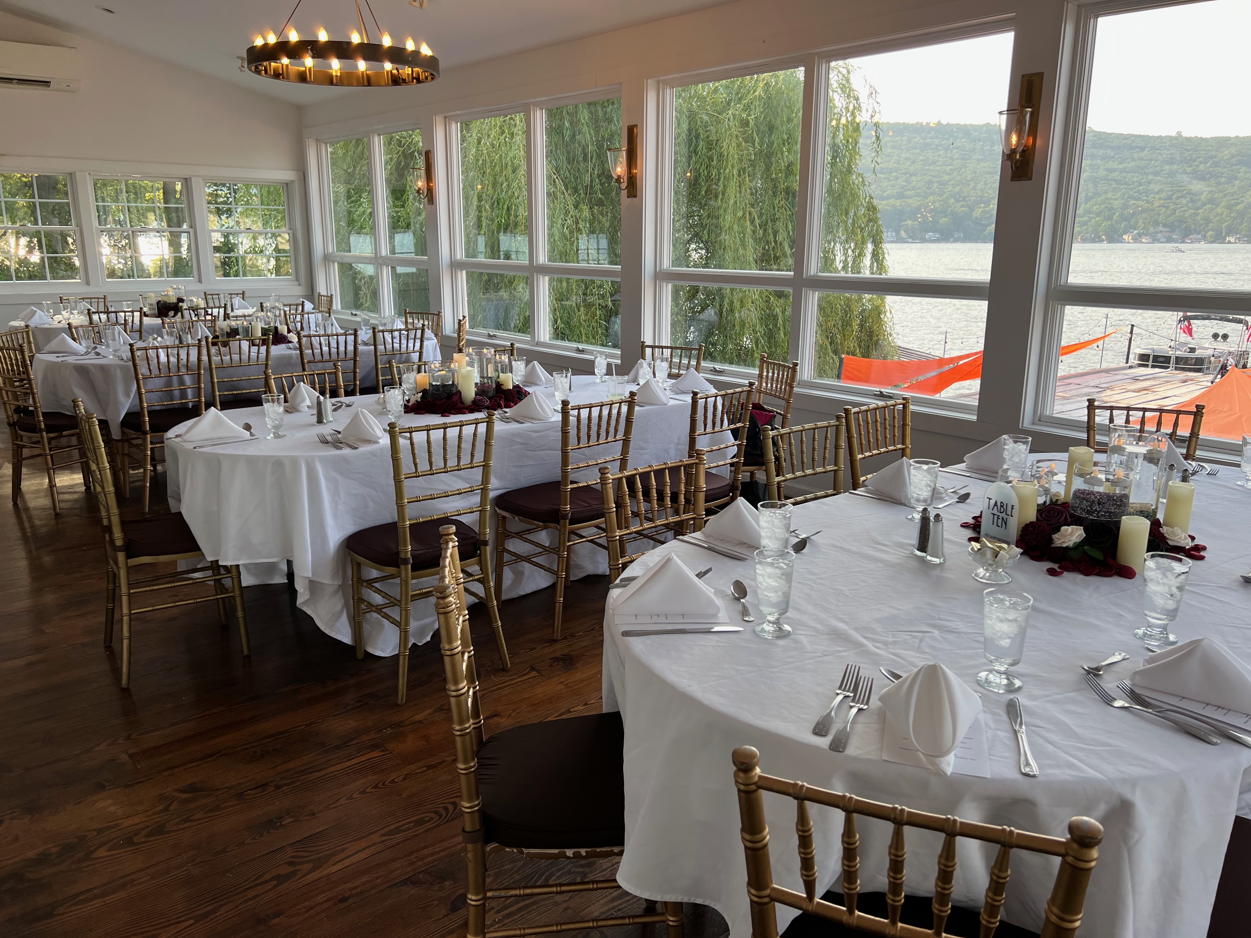 Lakefront Wedding and Banquet, Restaurant & Bar