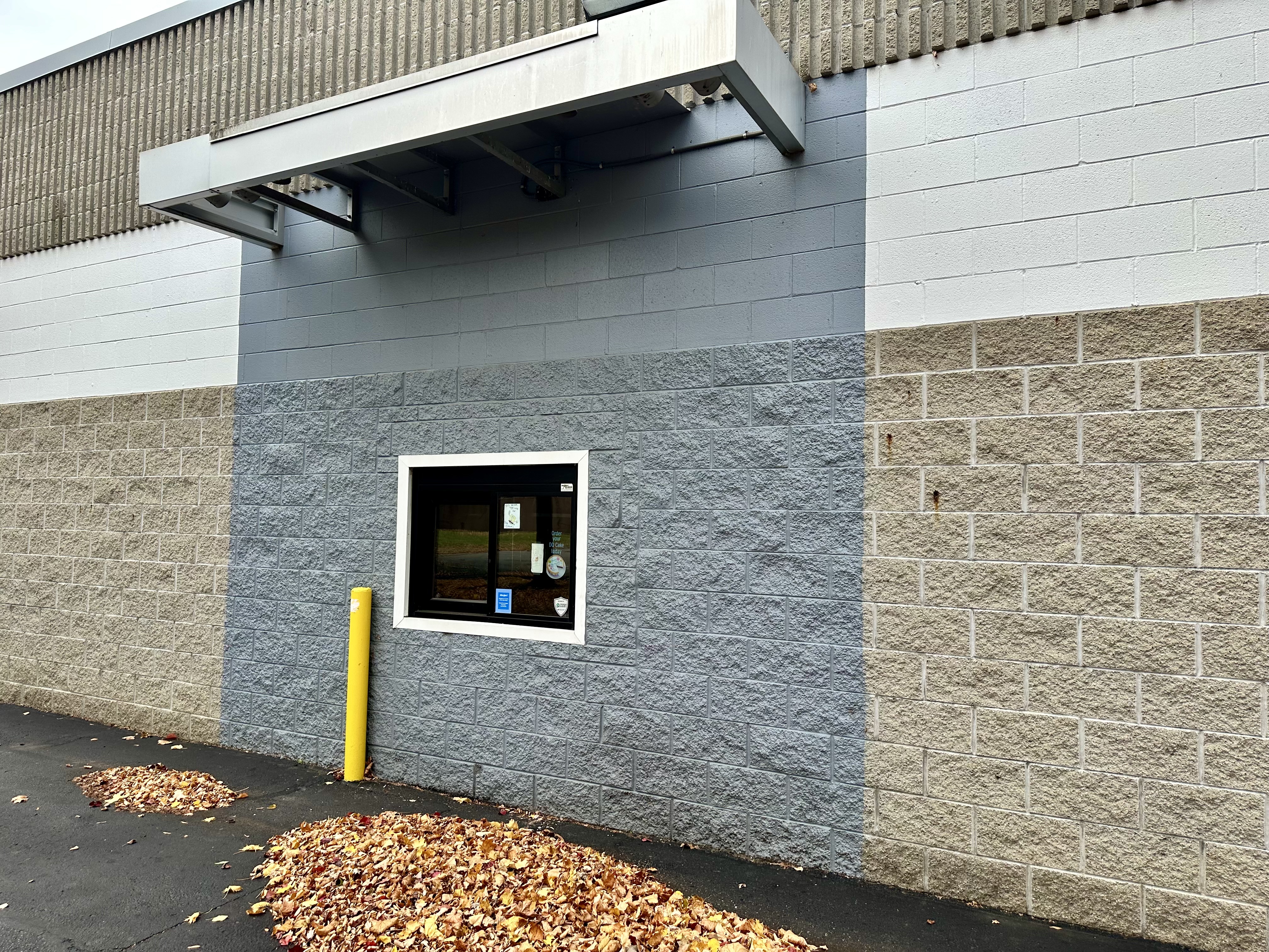 Retail Drive Through on Saginaw Hwy Lansing, 3233 West Saginaw Street, Lansing, MI 48917