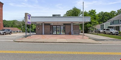 Stand-alone Retail, Office or Restaurant Space for Lease in Merrimac, MA