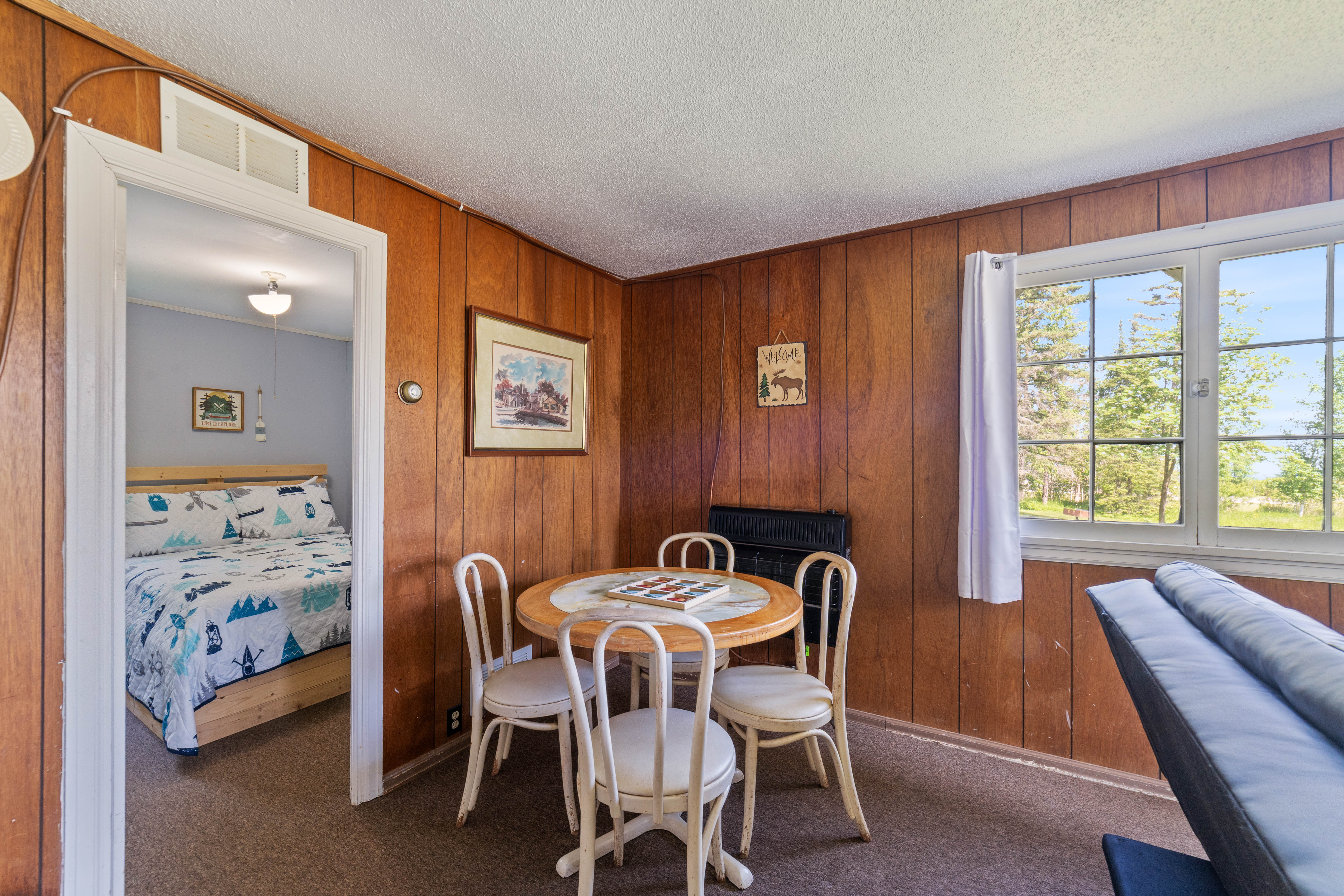 Gardenwood Resort - 5107 North Shore Dr, 5107 North Shore Drive, Duluth, MN 55804