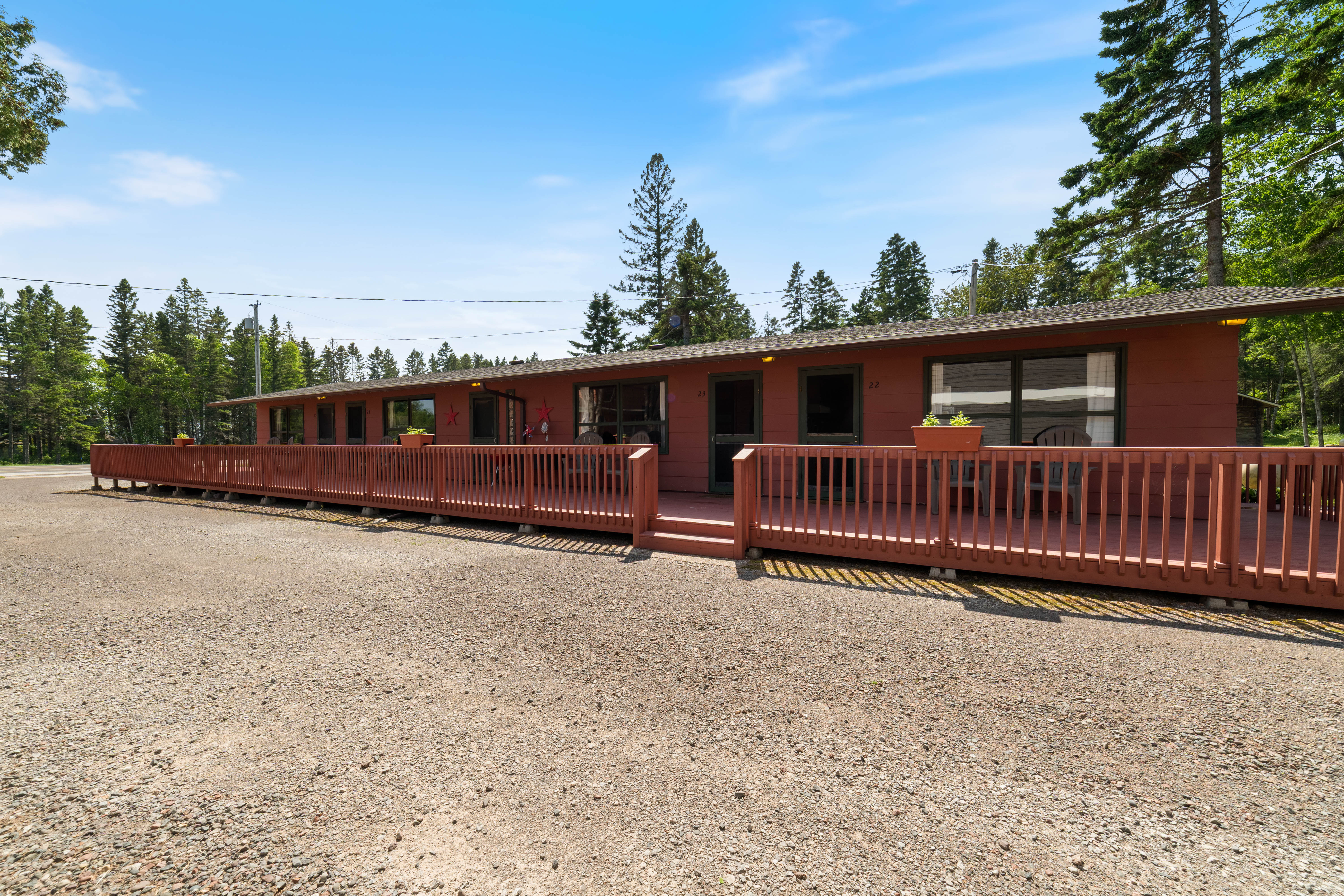 Gardenwood Resort - 5107 North Shore Dr, 5107 North Shore Drive, Duluth, MN 55804