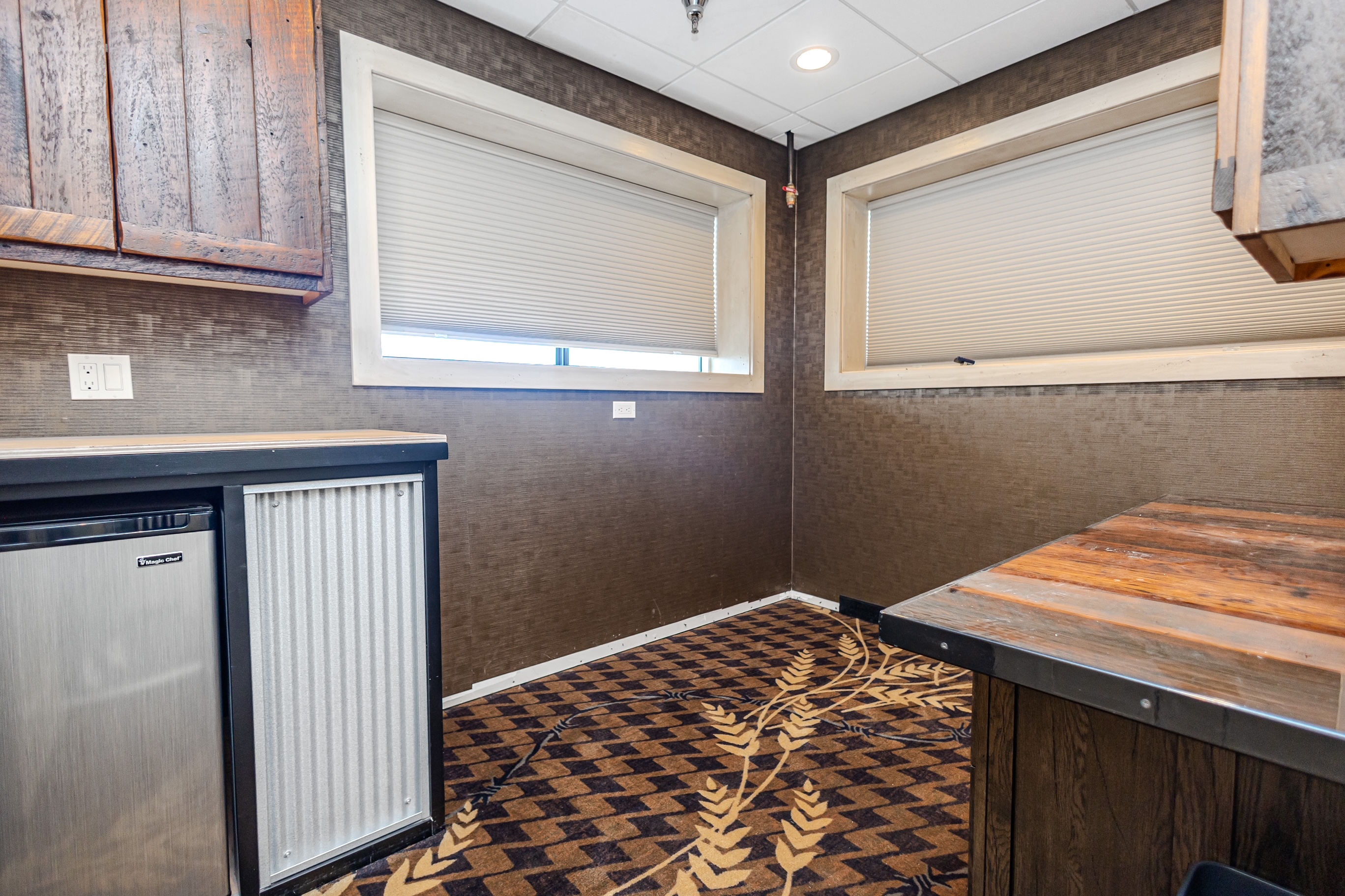 1200 SW Brookside Dr, Ste 18, 1800 Southwest Brookside Drive, Grimes, IA 50111